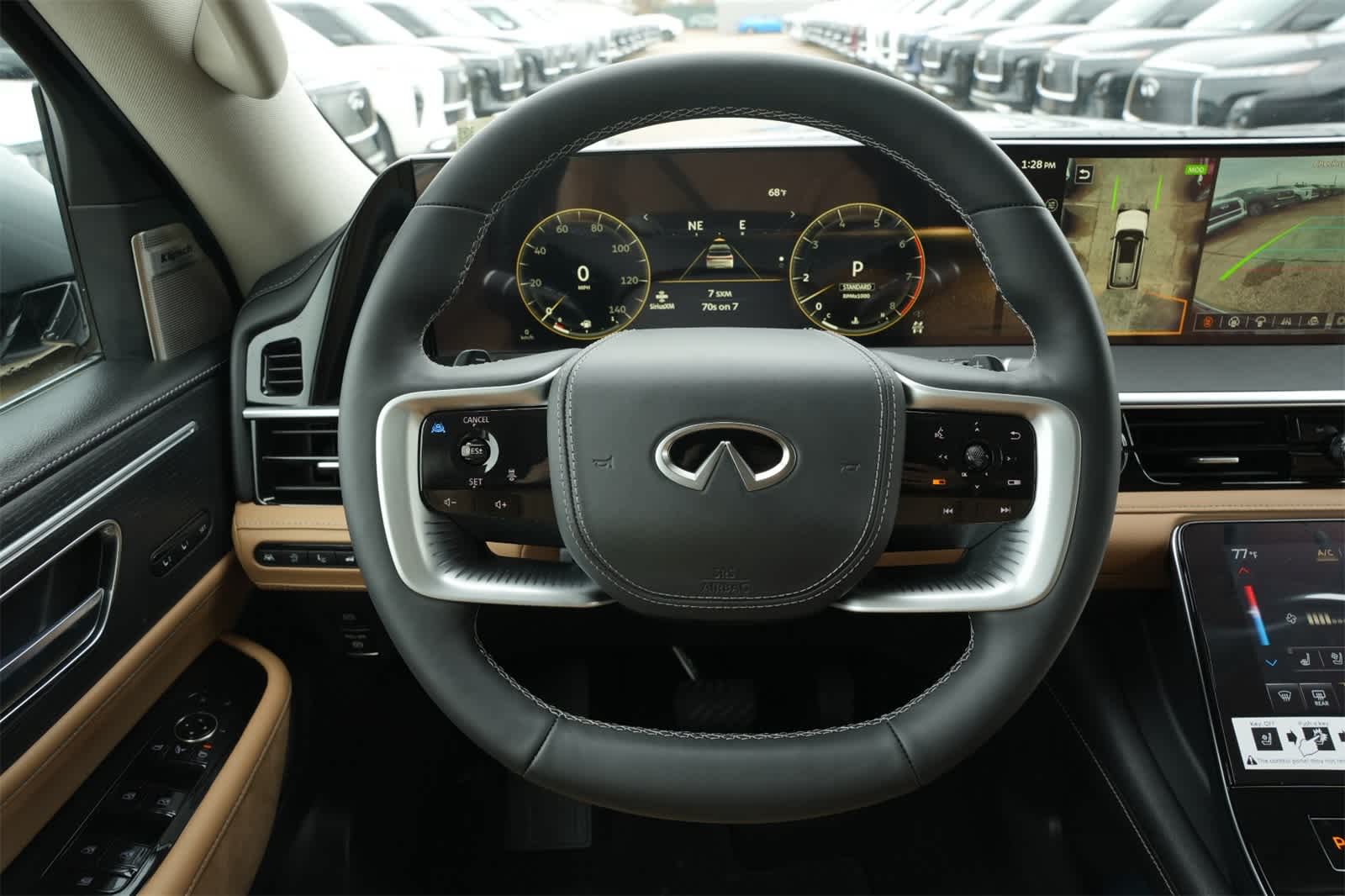 Thumbnail: 2025 INFINITI QX80 - 12