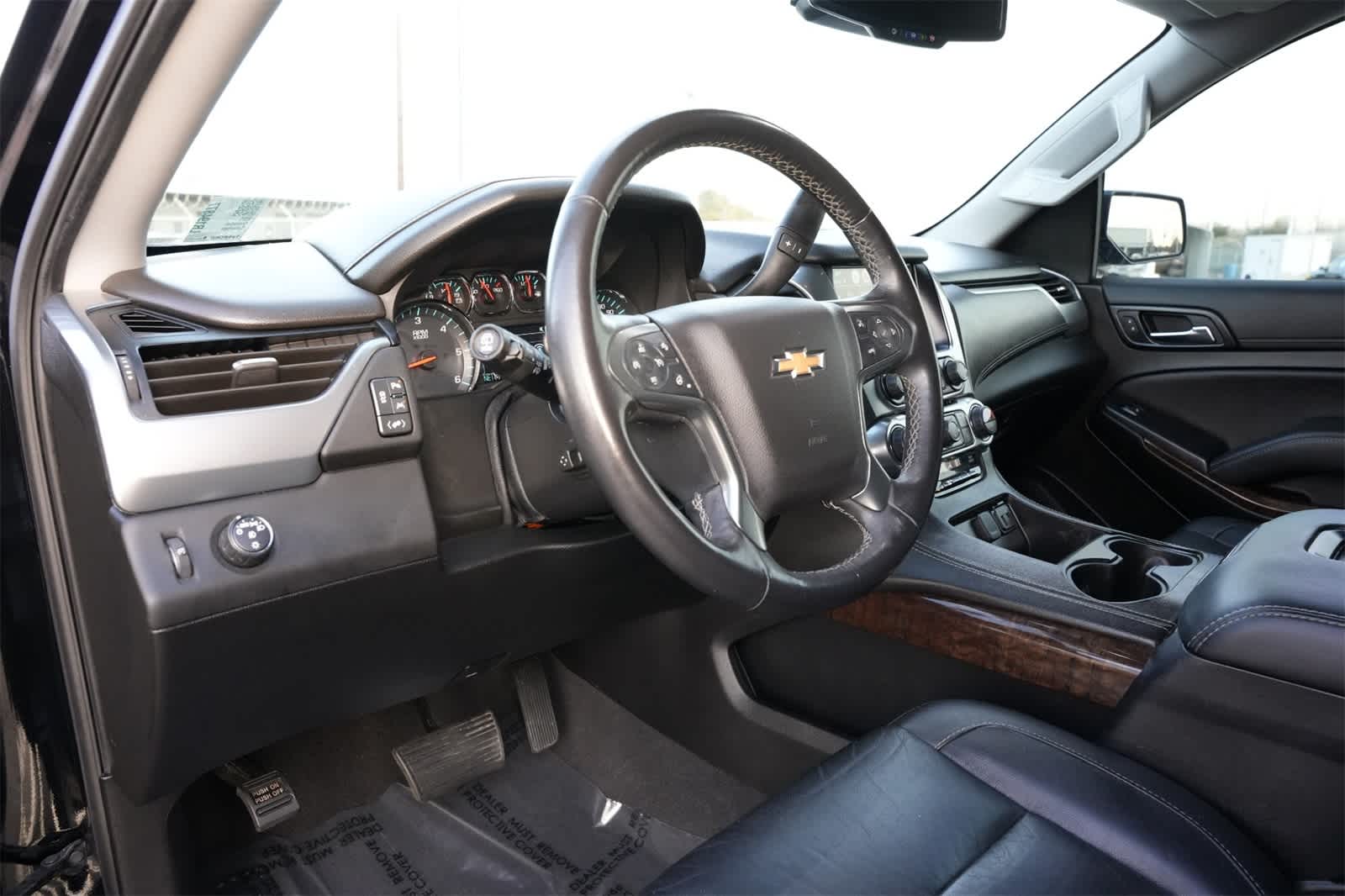 Thumbnail: 2020 Chevrolet Suburban - 15