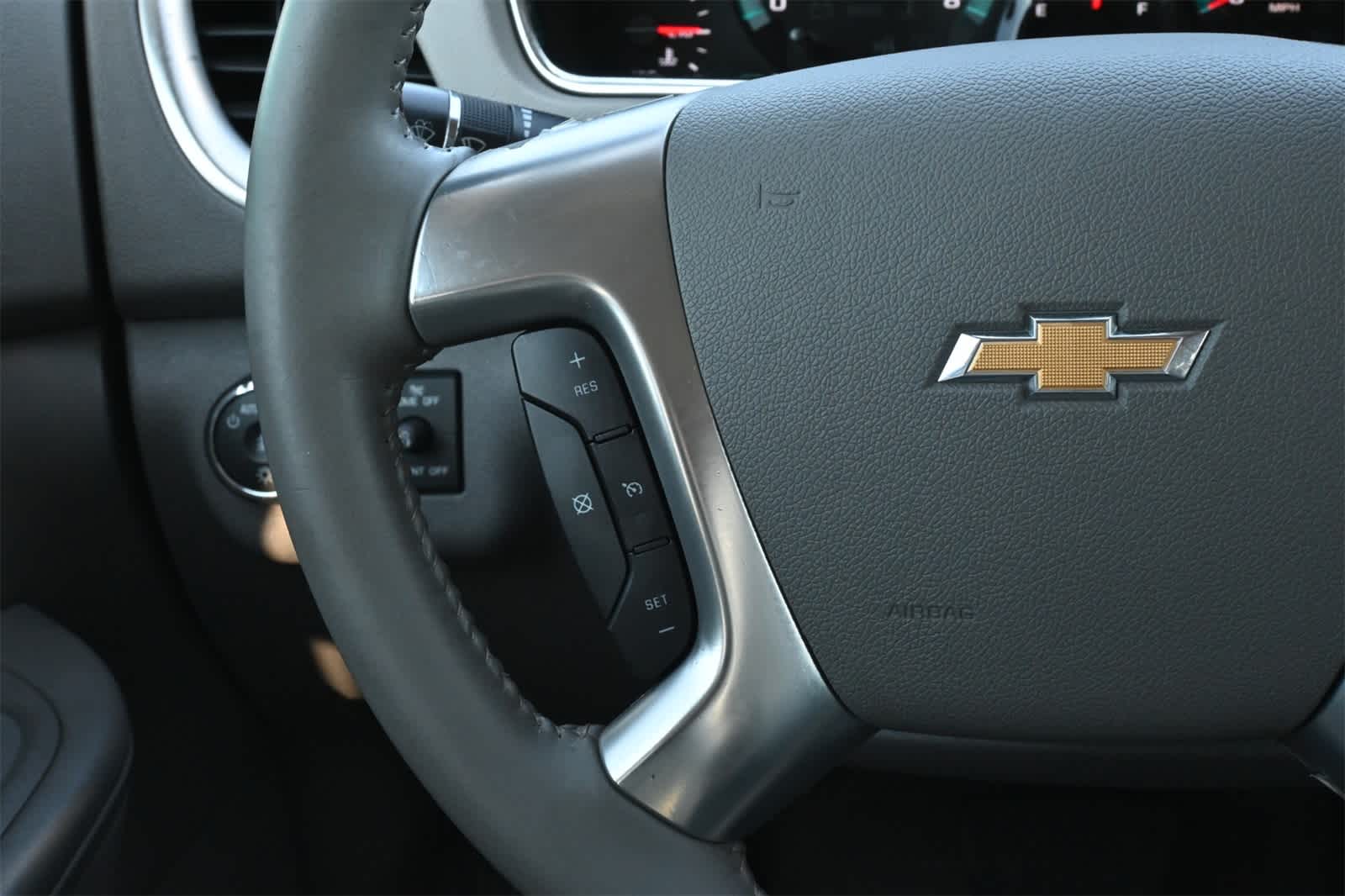 Thumbnail: 2014 Chevrolet Traverse - 9