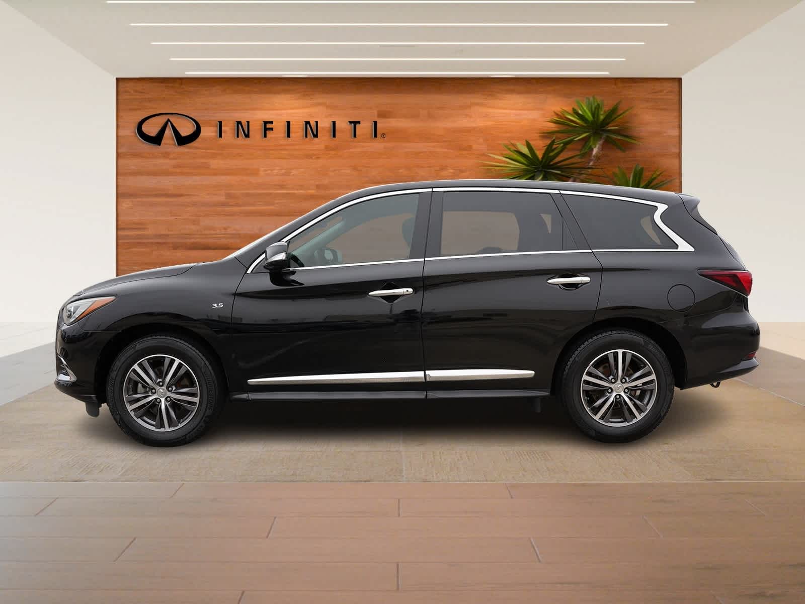 Thumbnail: 2018 INFINITI QX60 - 4