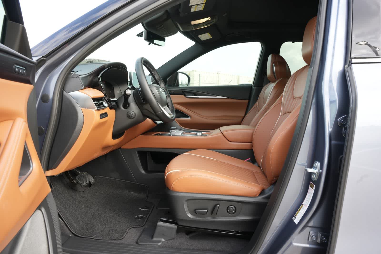 Thumbnail: 2026 INFINITI QX60 - 17