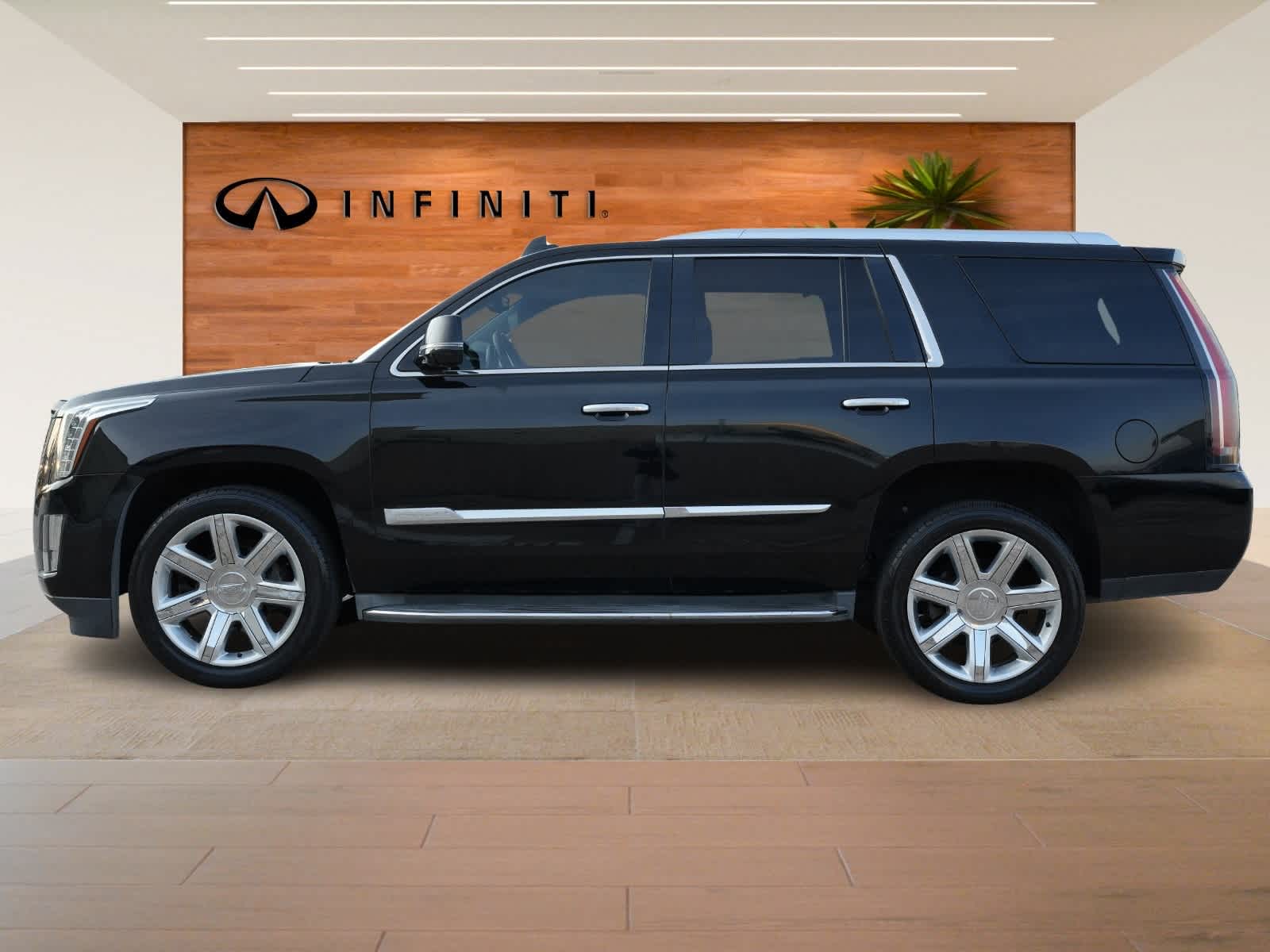 Thumbnail: 2016 Cadillac Escalade - 4