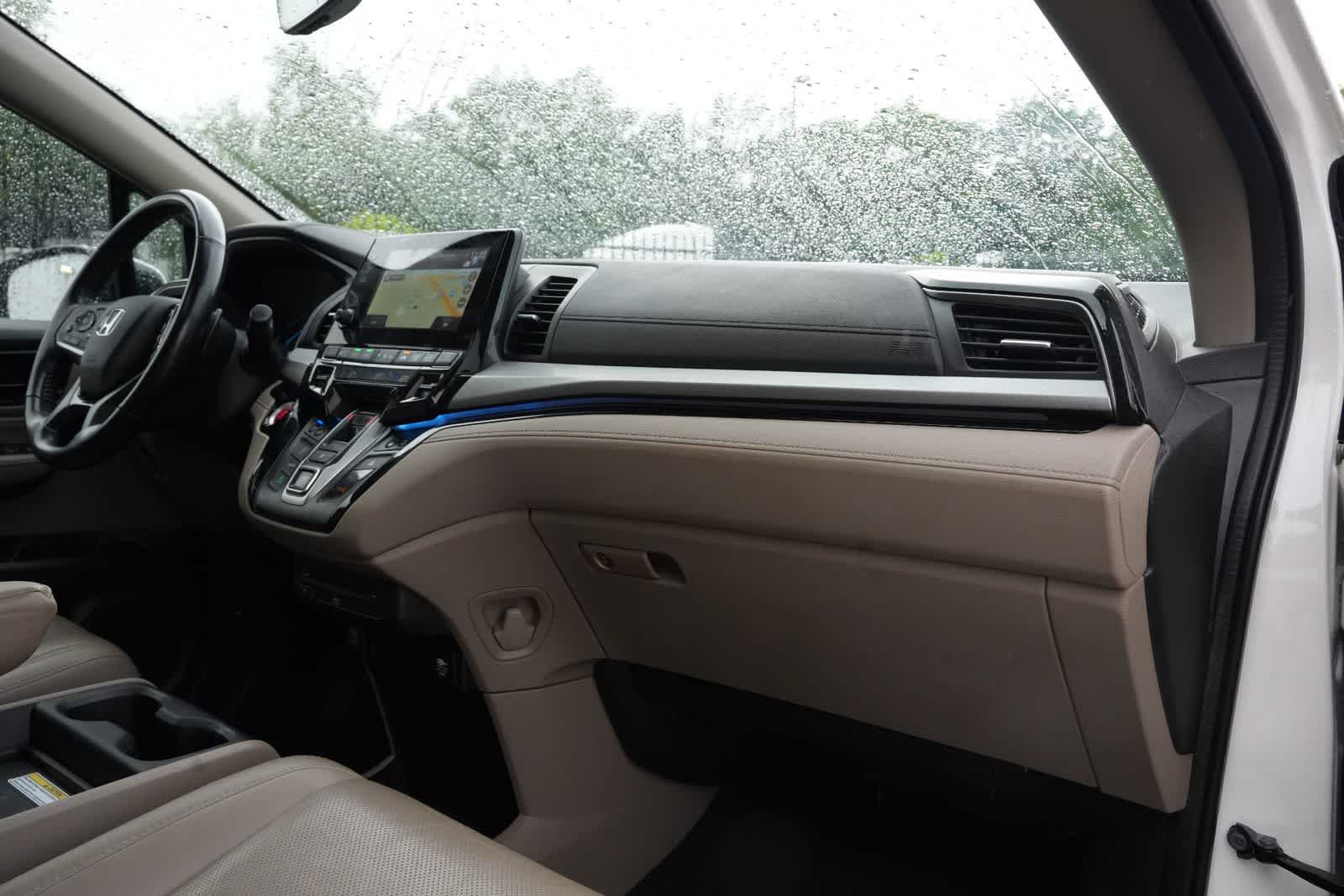 Thumbnail: 2018 Honda Odyssey - 25