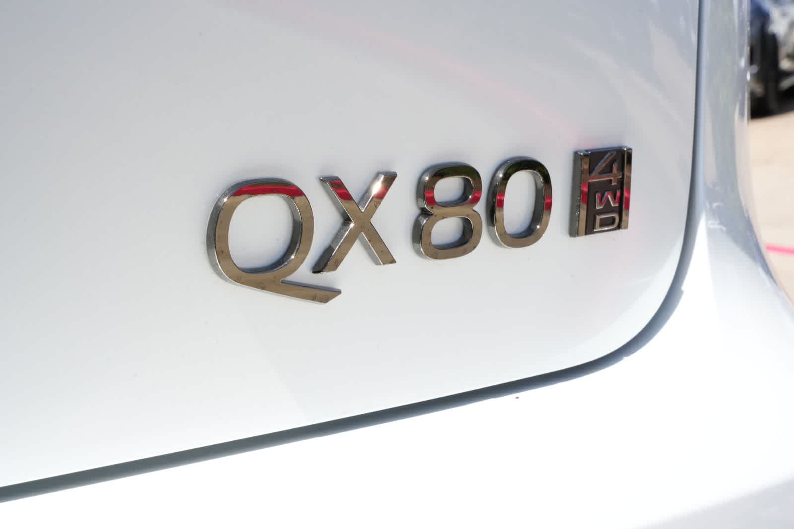 Thumbnail: 2026 INFINITI QX80 - 19