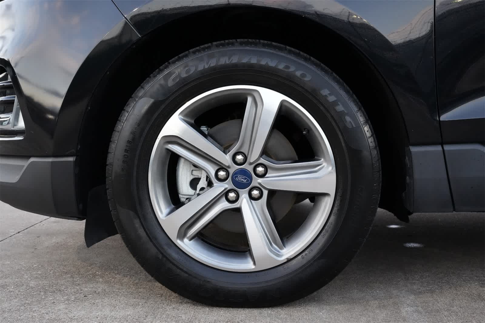 Thumbnail: 2020 Ford Edge - 25