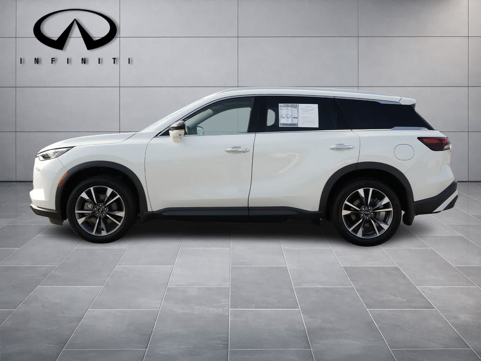 Thumbnail: 2023 INFINITI QX60 - 4