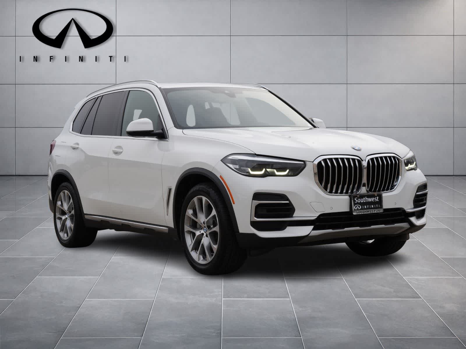 Thumbnail: 2022 BMW X5 - 3