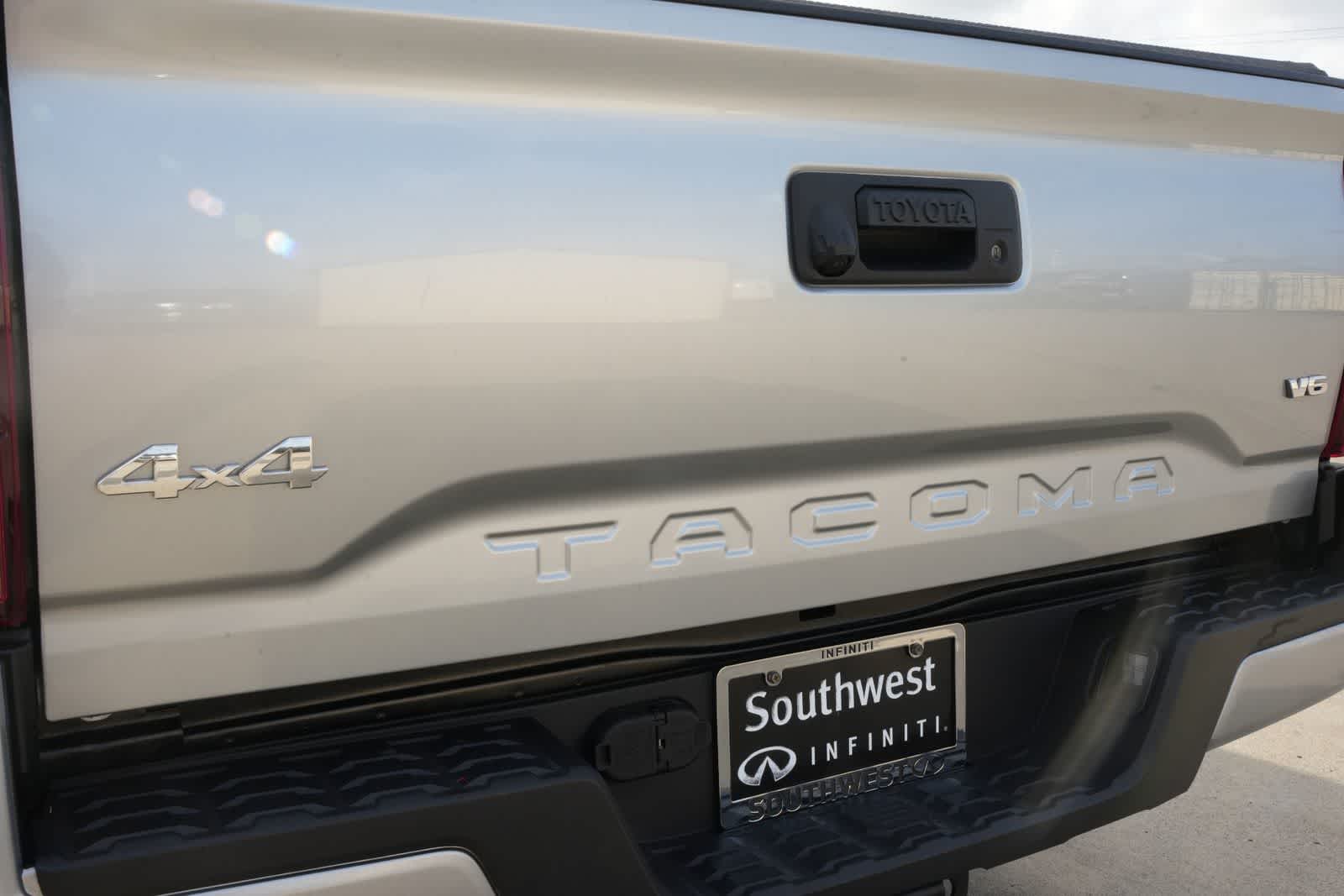 Thumbnail: 2023 Toyota Tacoma - 19