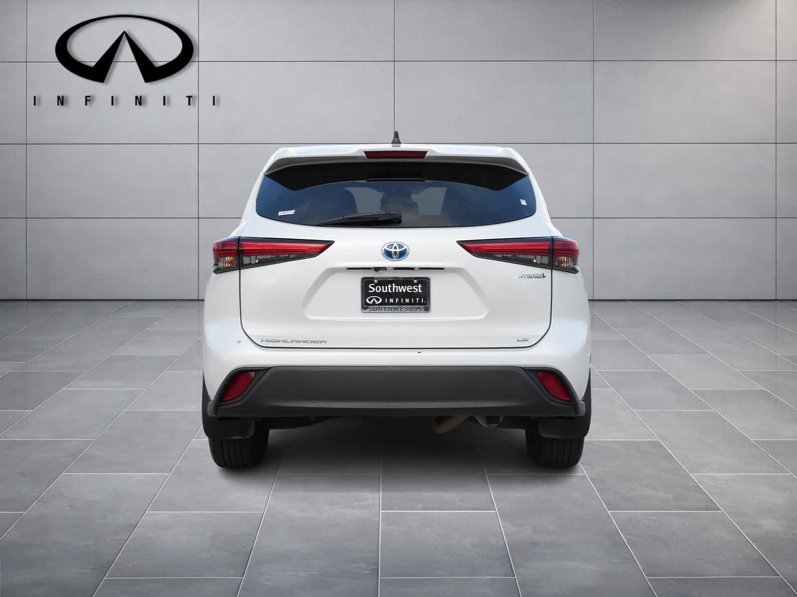 Thumbnail: 2022 Toyota Highlander - 6