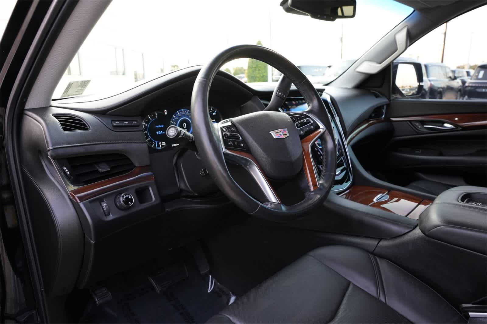 Thumbnail: 2016 Cadillac Escalade - 16