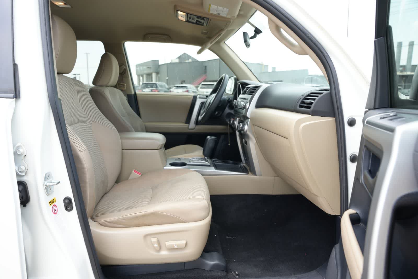 Thumbnail: 2012 Toyota 4Runner - 21