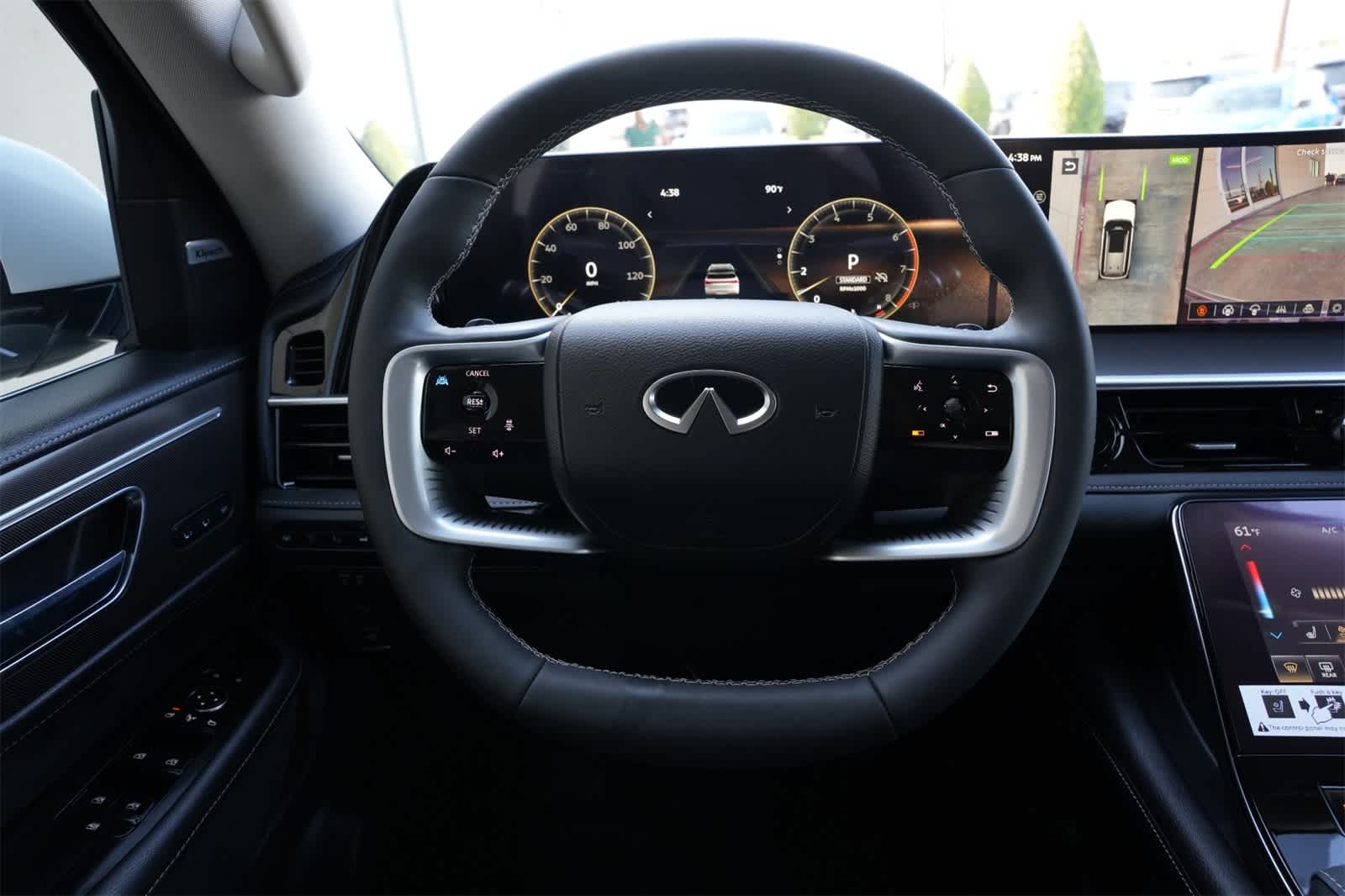 Thumbnail: 2026 INFINITI QX80 - 9