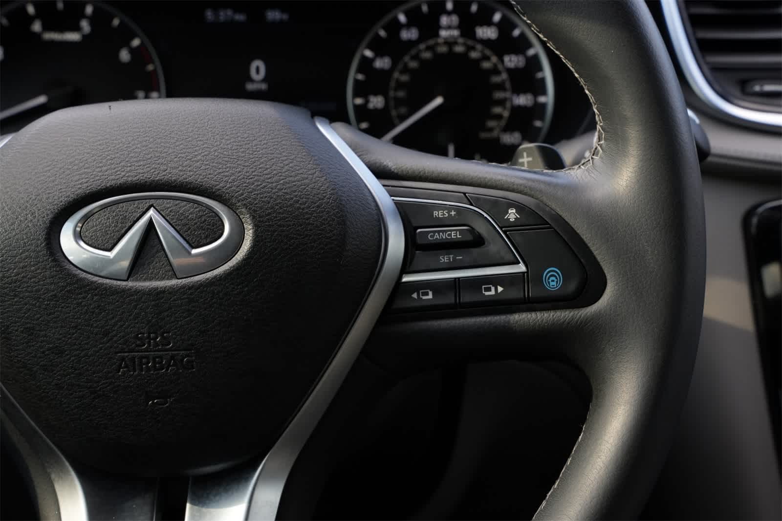 Thumbnail: 2023 INFINITI QX50 - 10