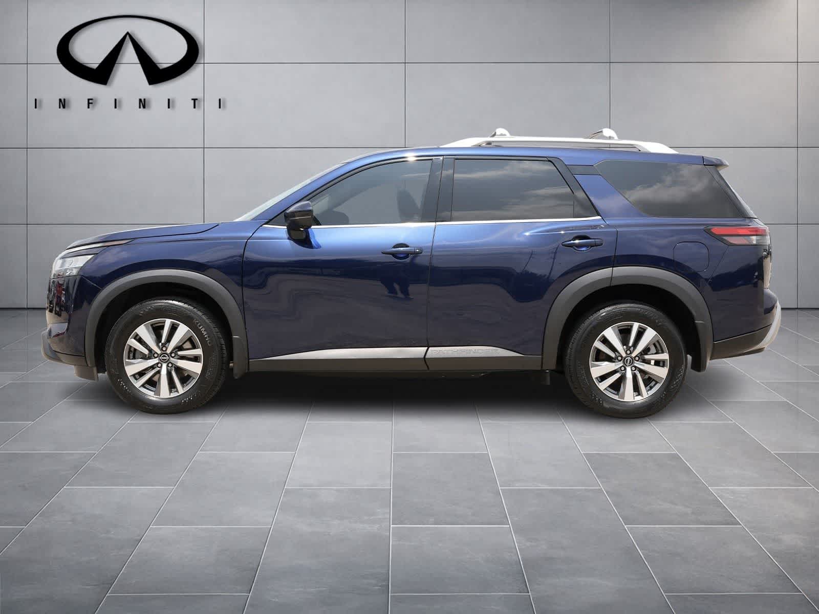 Thumbnail: 2023 Nissan Pathfinder - 4