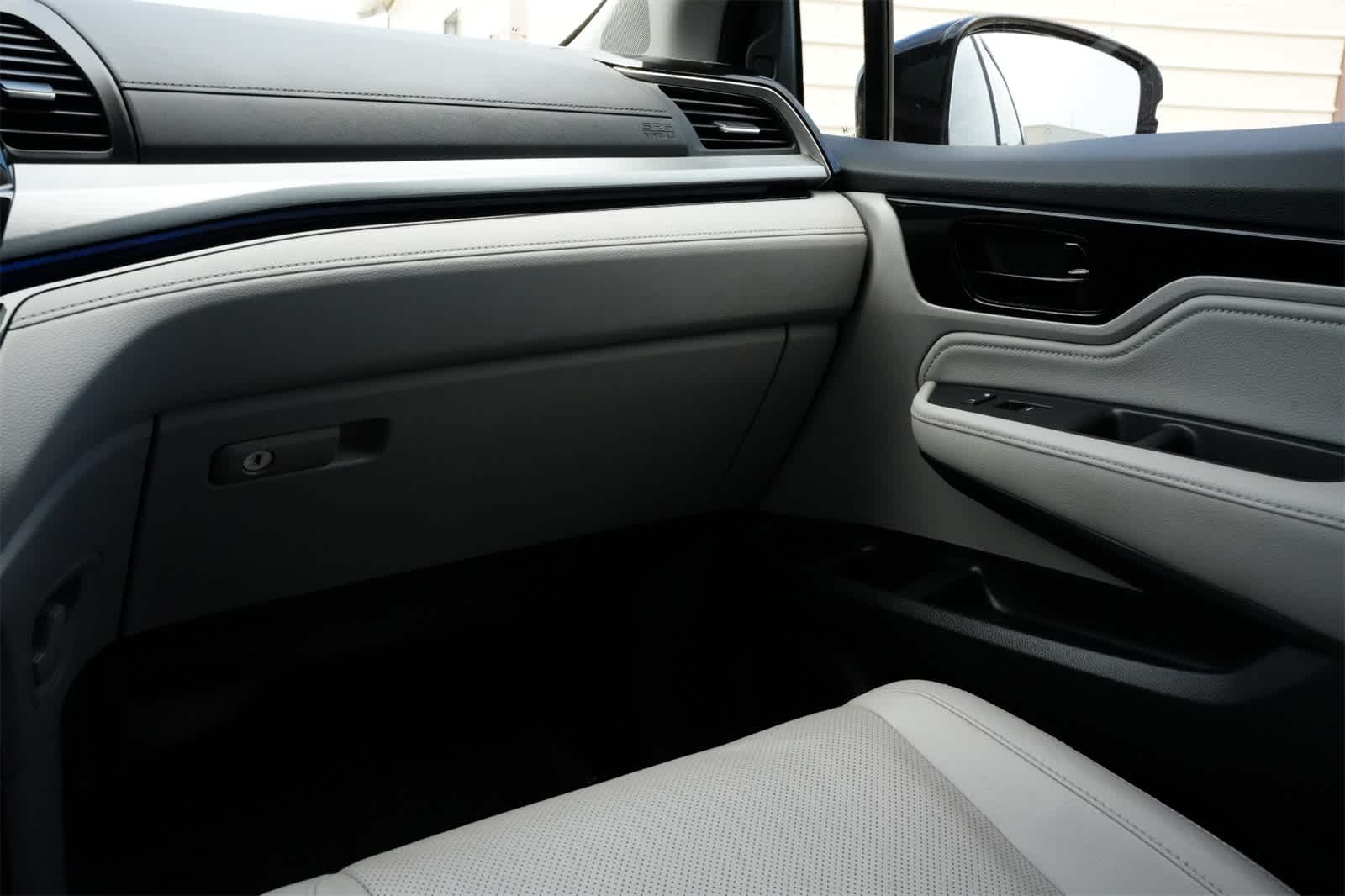 Thumbnail: 2019 Honda Odyssey - 8
