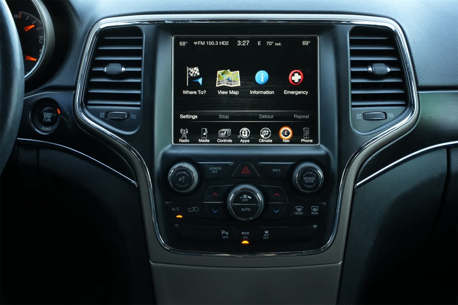 Thumbnail: 2014 Jeep Grand Cherokee - 13