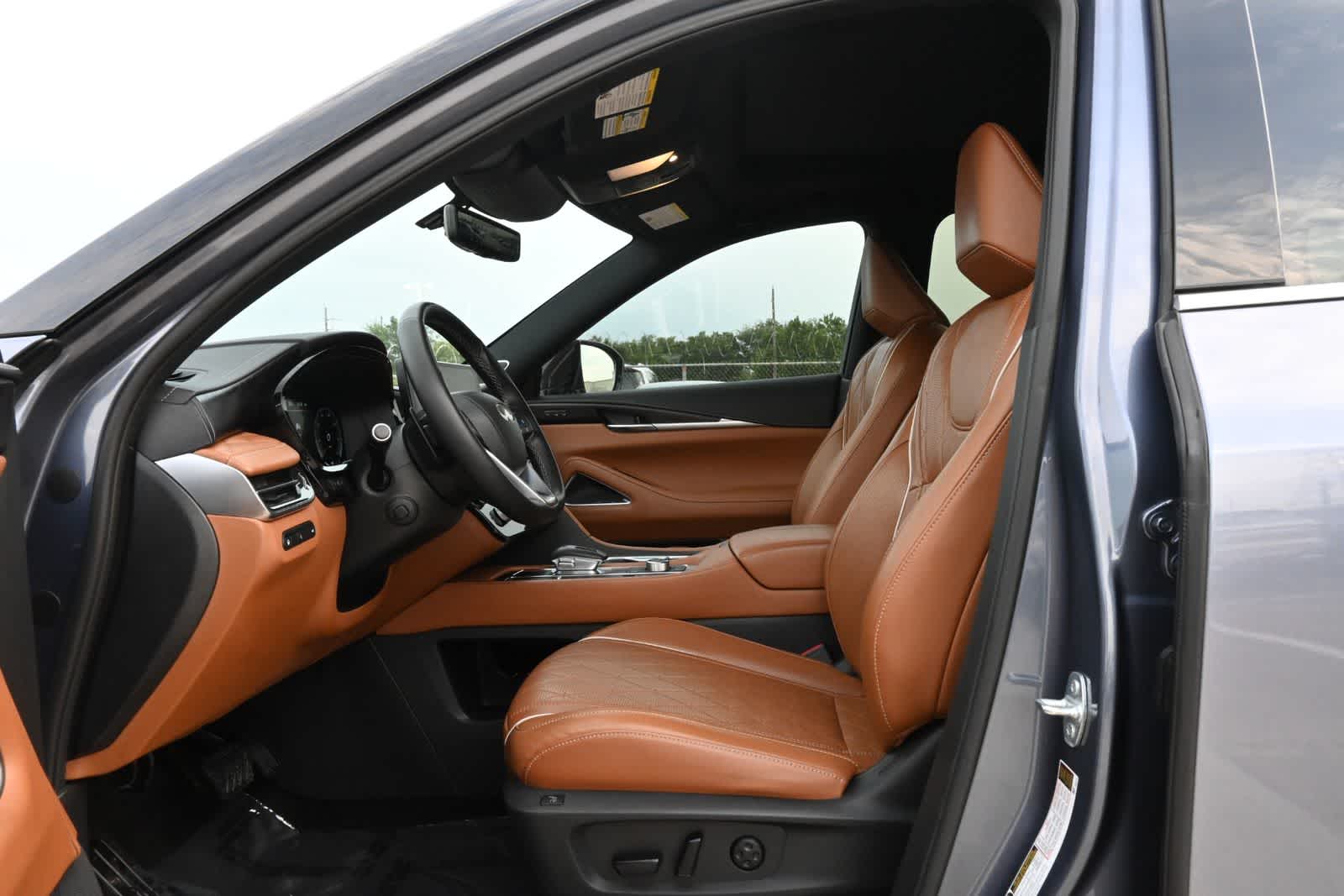Thumbnail: 2024 INFINITI QX60 - 17