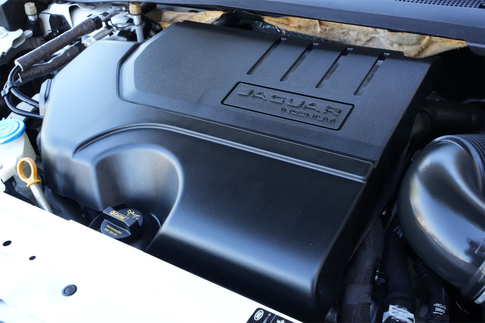 Thumbnail: 2019 Jaguar E-Pace - 26