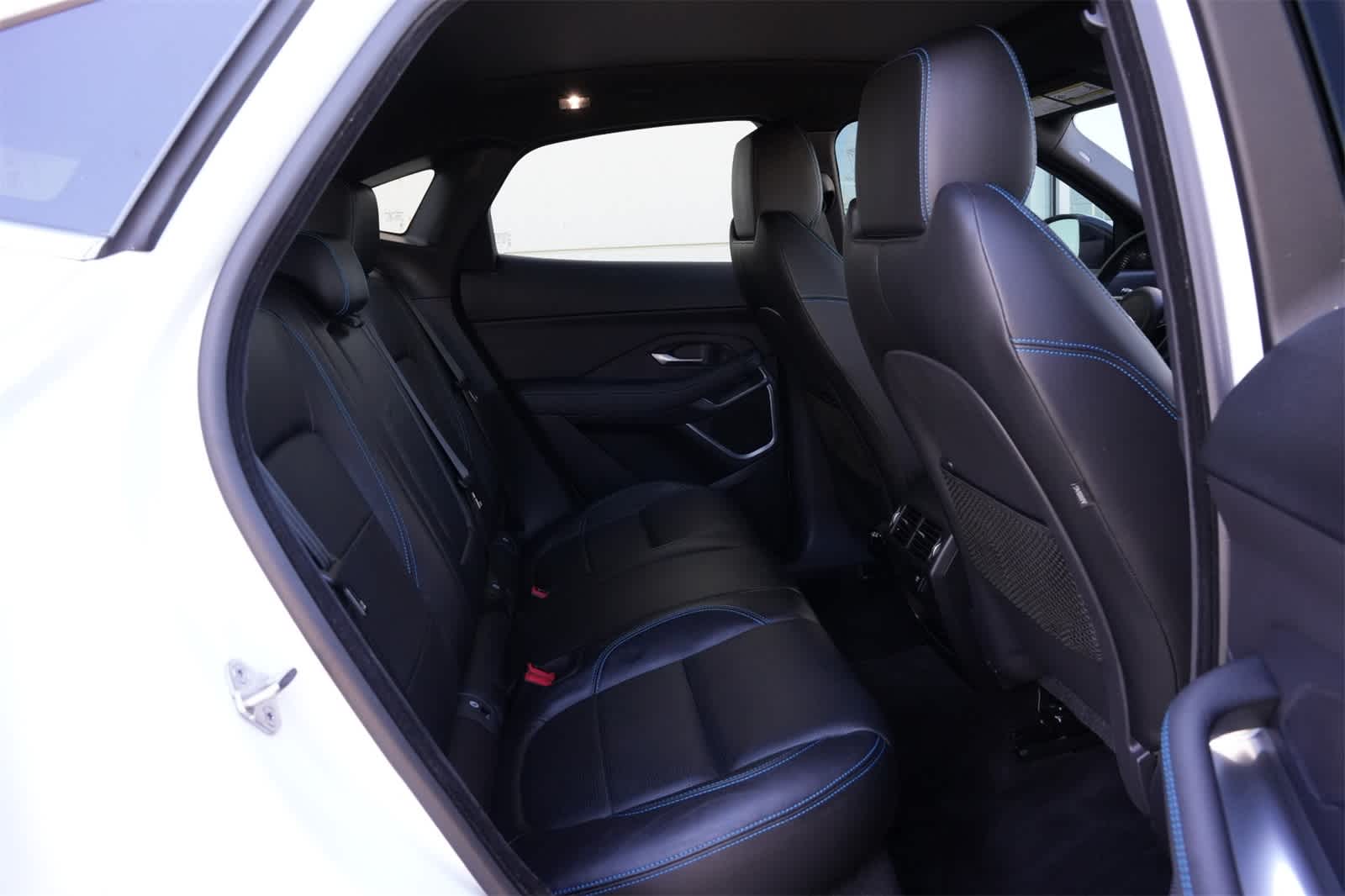 Thumbnail: 2019 Jaguar E-Pace - 22