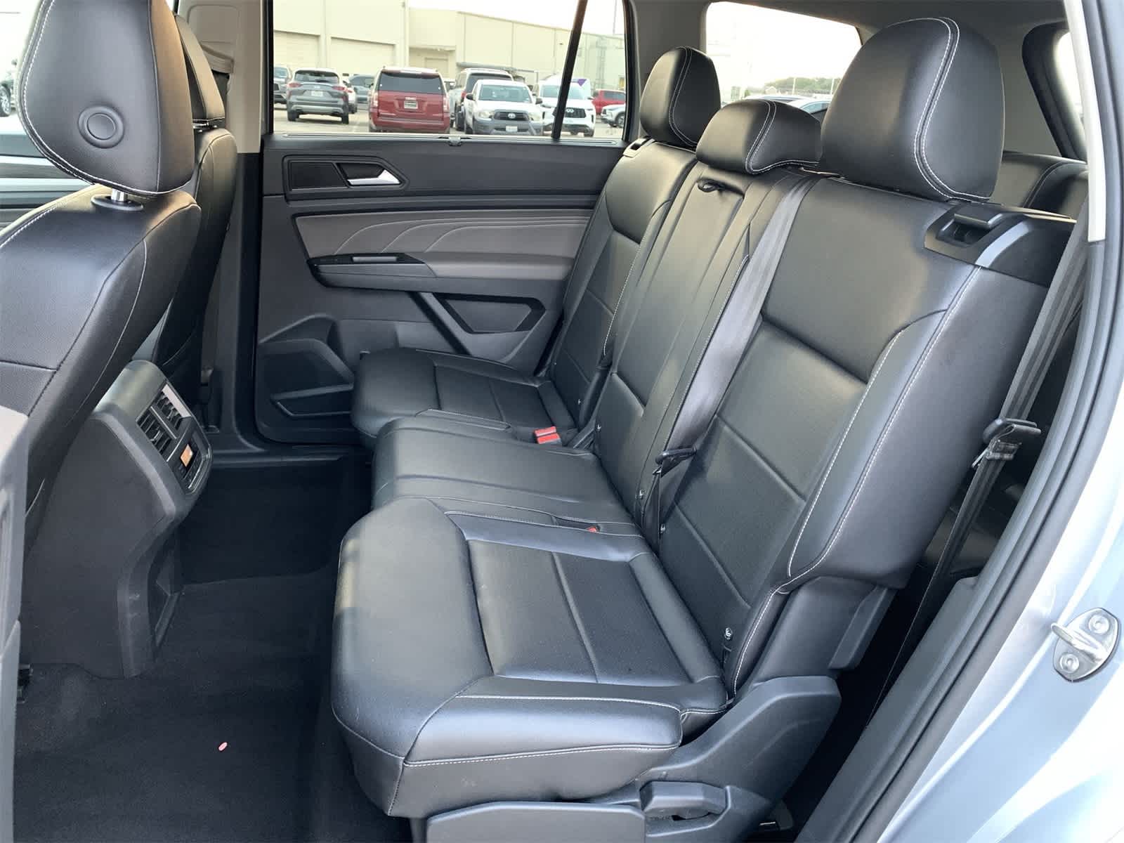 2021 Volkswagen Atlas SE 19