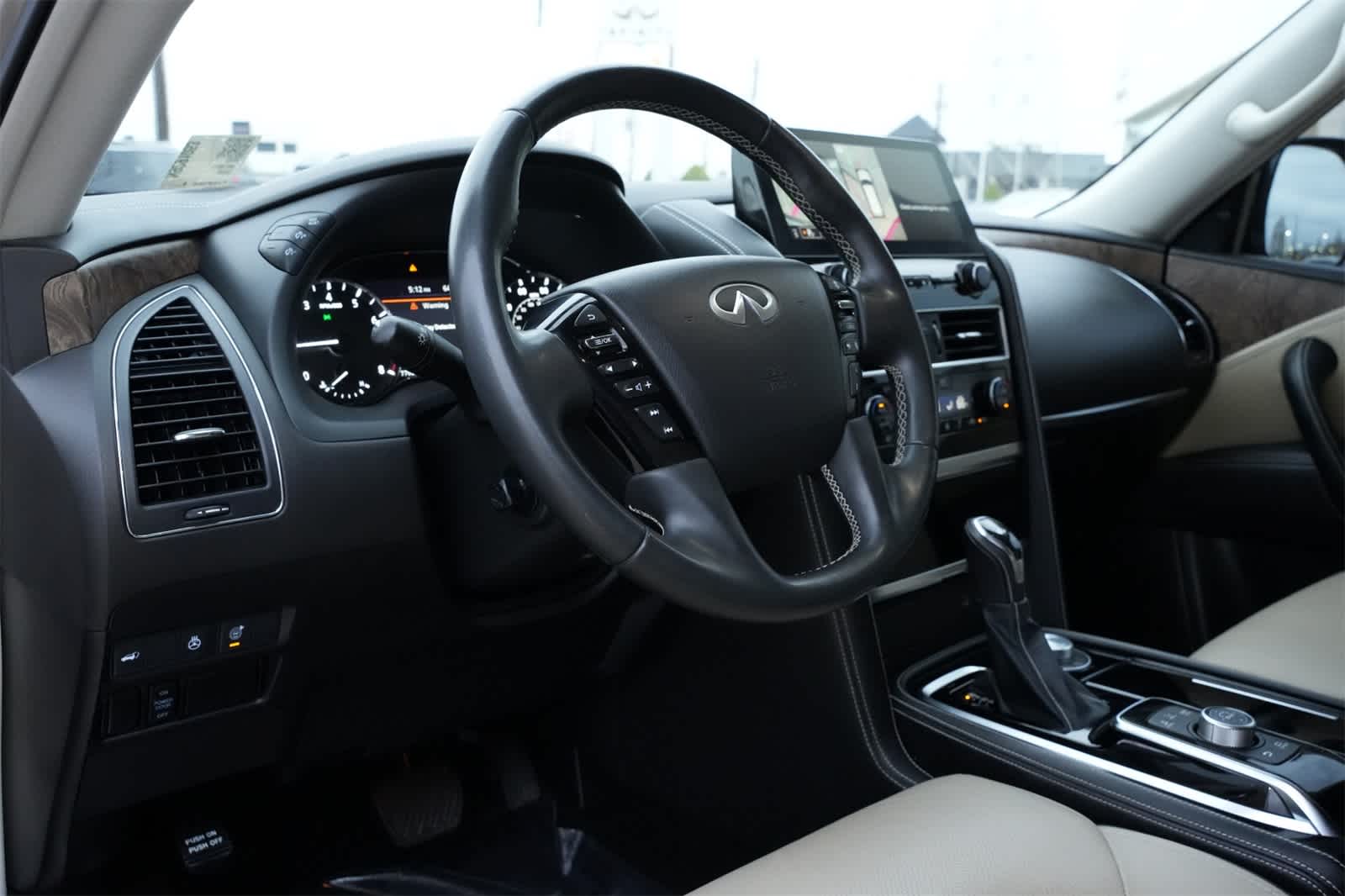 Thumbnail: 2022 INFINITI QX80 - 16