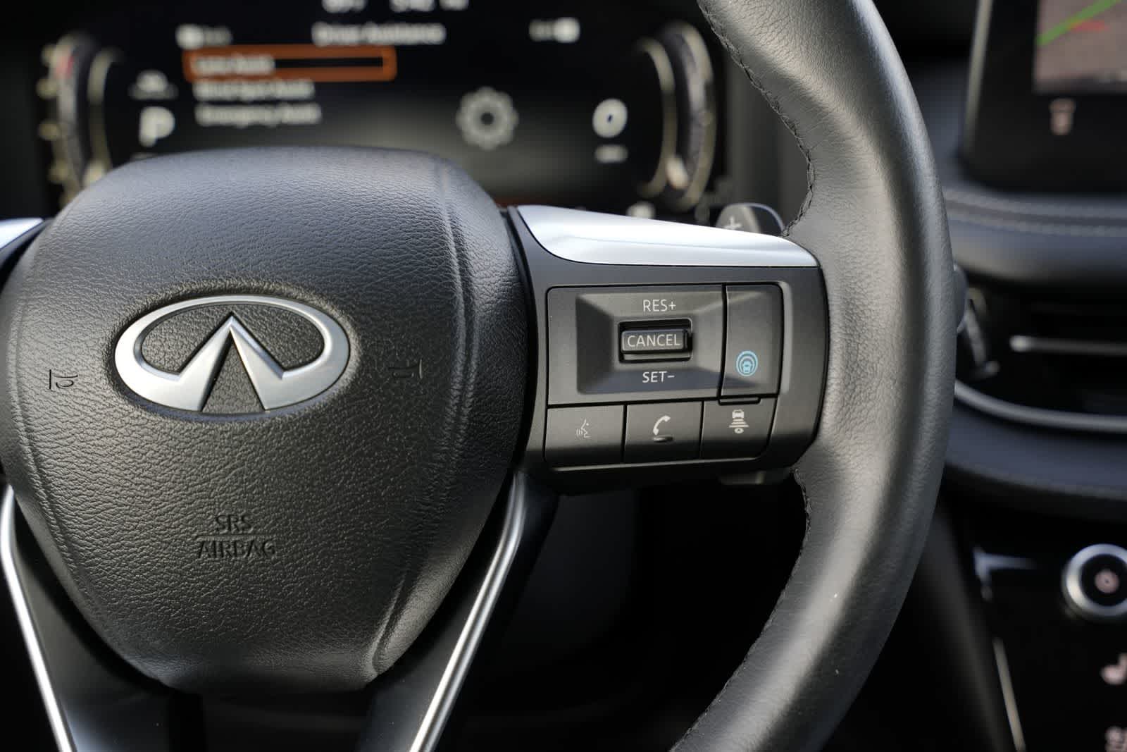Thumbnail: 2023 INFINITI QX60 - 11