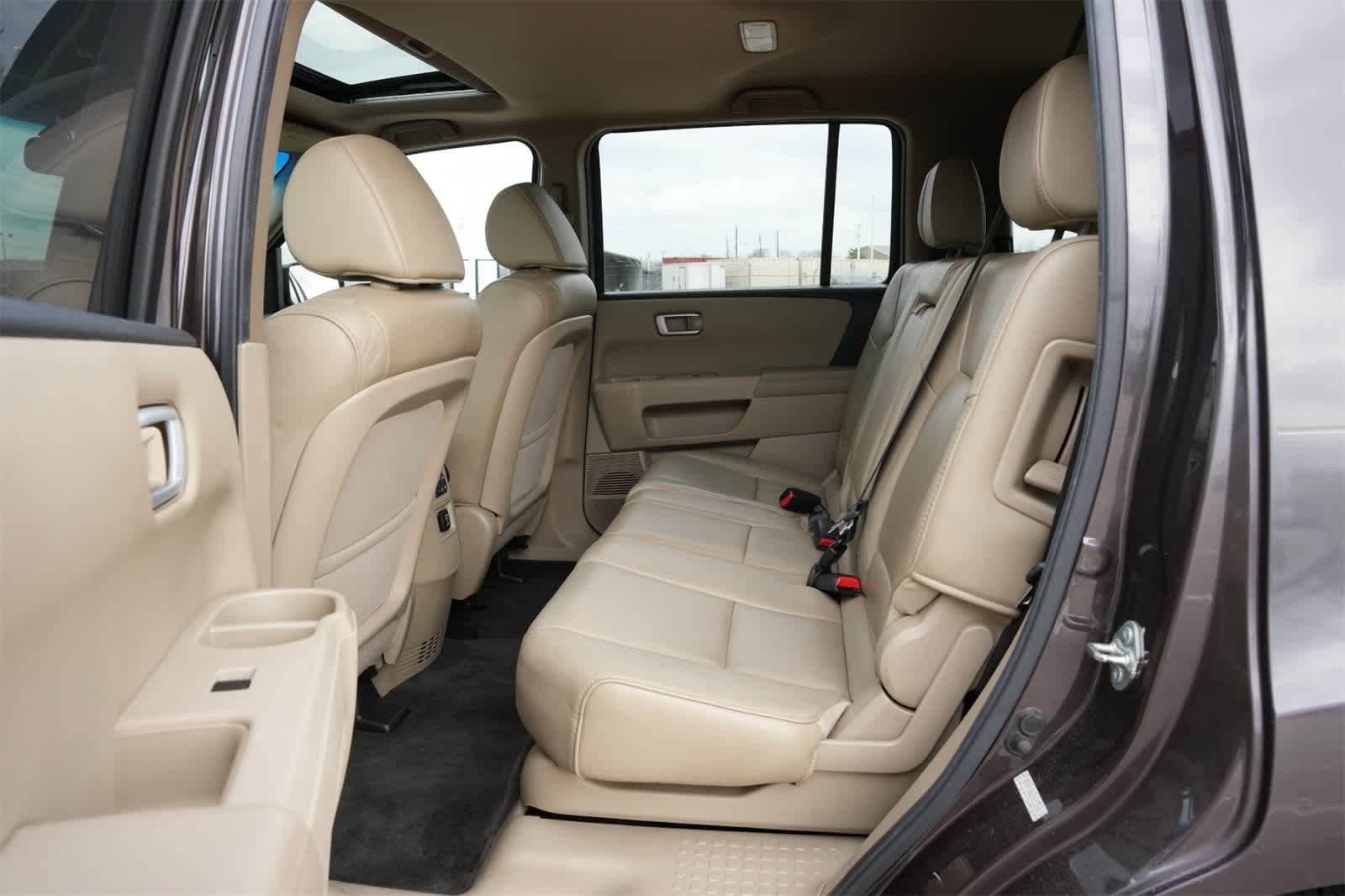 Thumbnail: 2012 Honda Pilot - 17