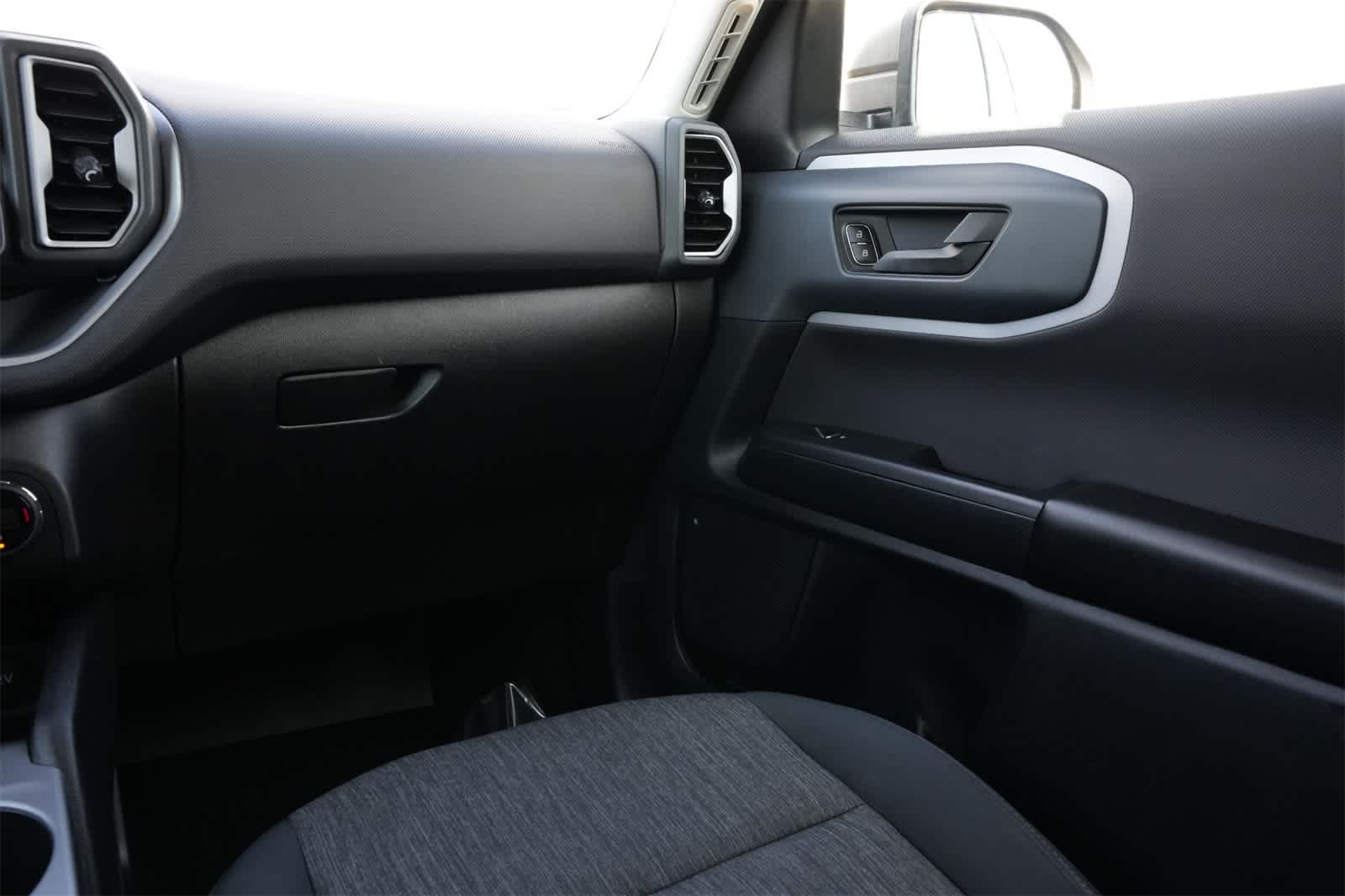 Thumbnail: 2021 Ford Bronco Sport - 8