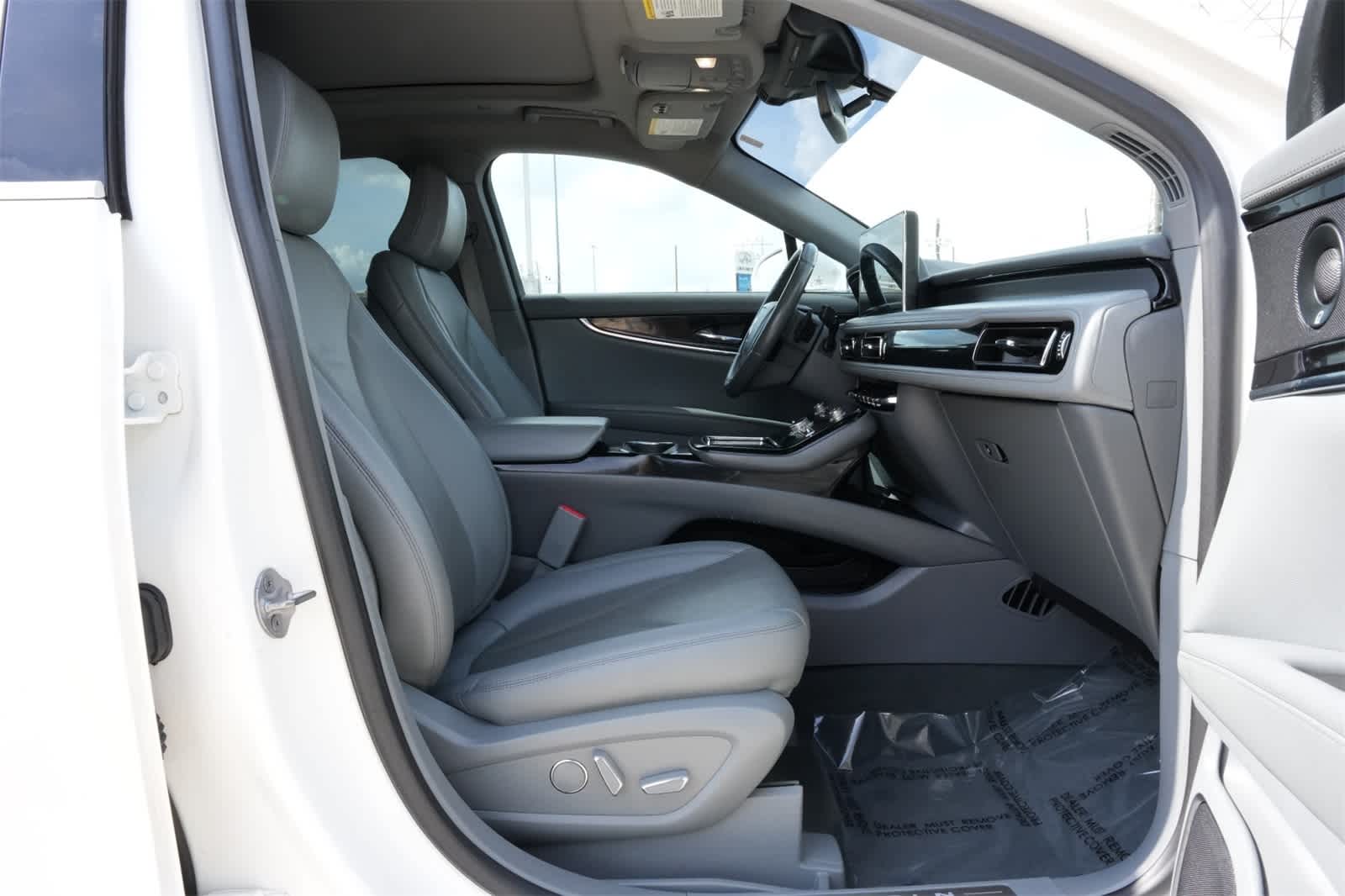 Thumbnail: 2022 Lincoln Nautilus - 23