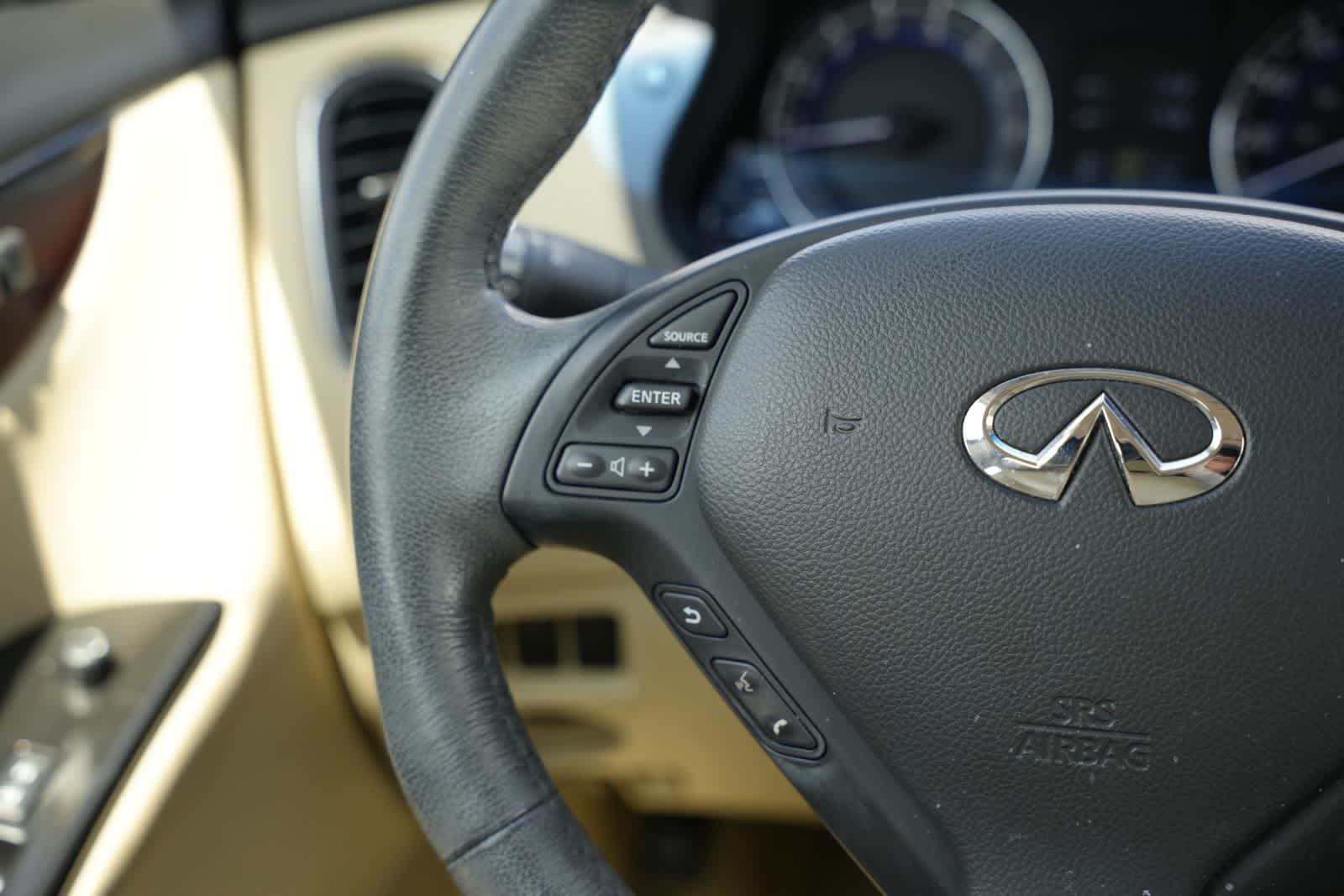 Thumbnail: 2016 INFINITI QX50 - 10