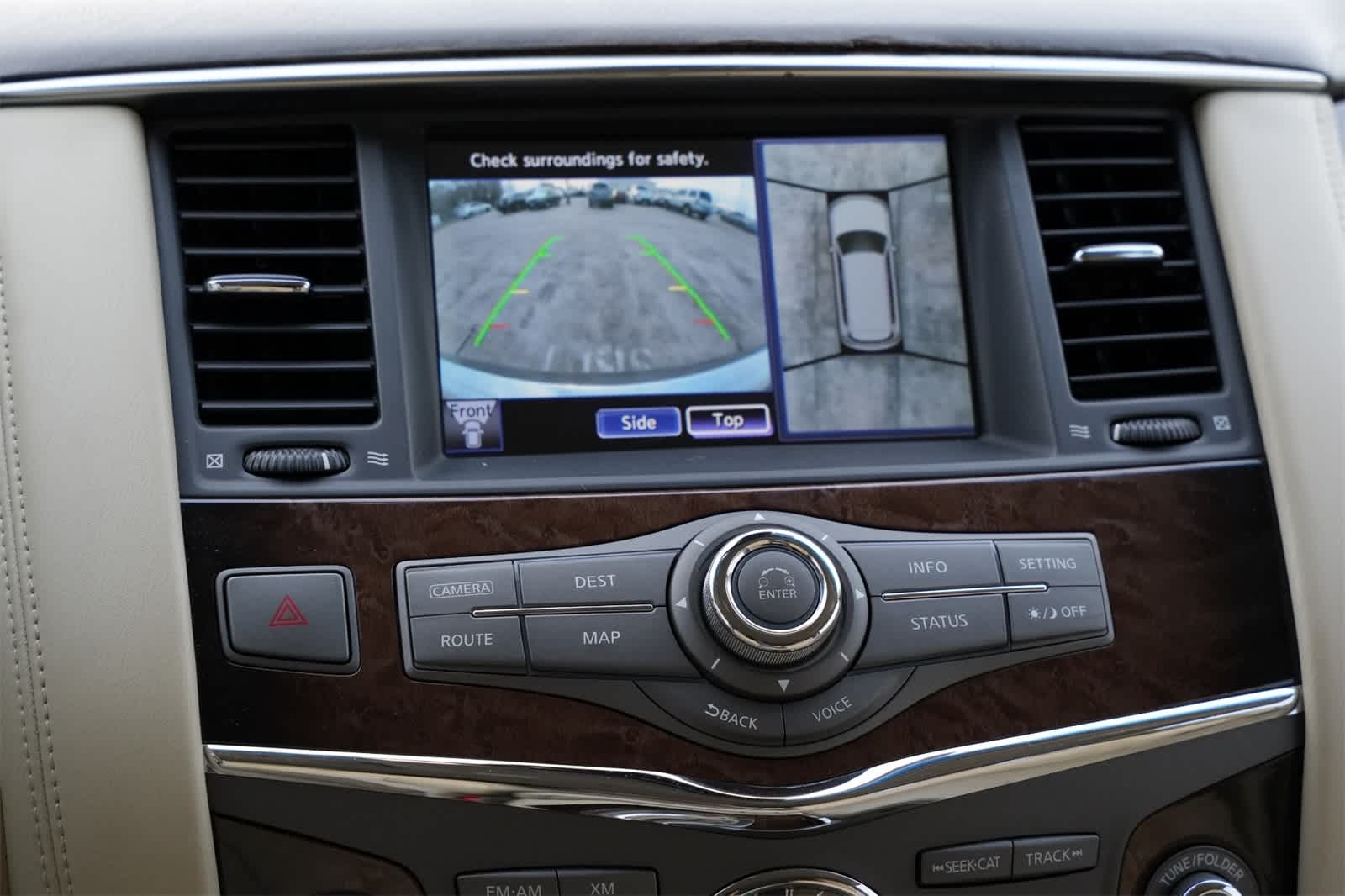 Thumbnail: 2011 INFINITI QX56 - 14