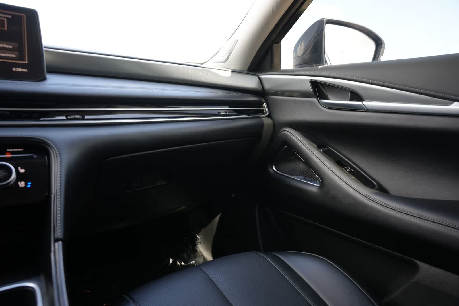 Thumbnail: 2026 INFINITI QX60 - 8