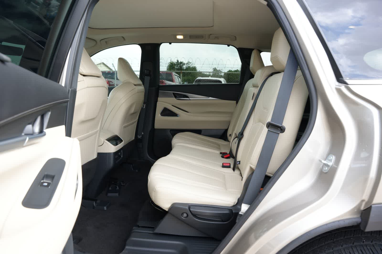 Thumbnail: 2024 INFINITI QX60 - 19