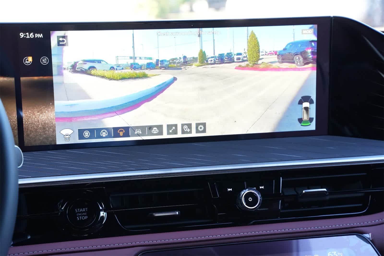 Thumbnail: 2026 INFINITI QX80 - 14