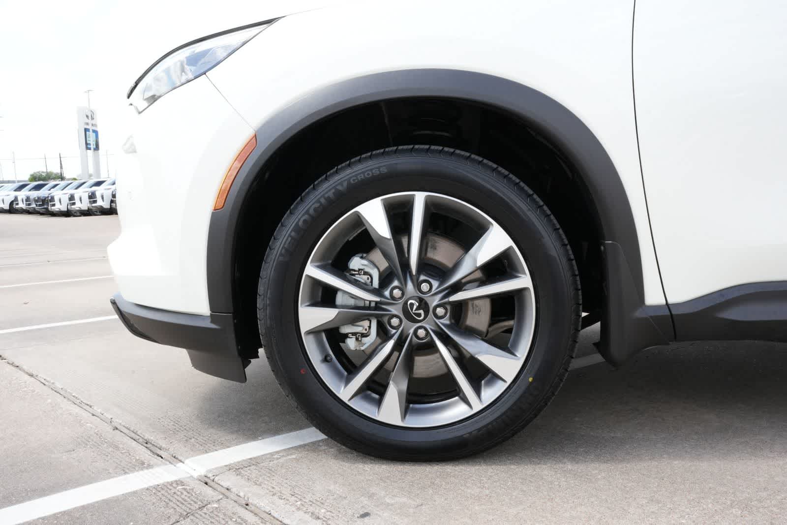 Thumbnail: 2023 INFINITI QX60 - 25