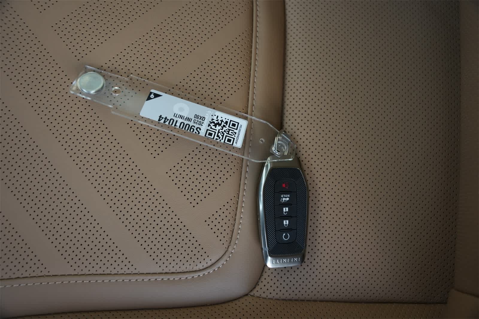 2025 INFINITI QX80 Luxe 28