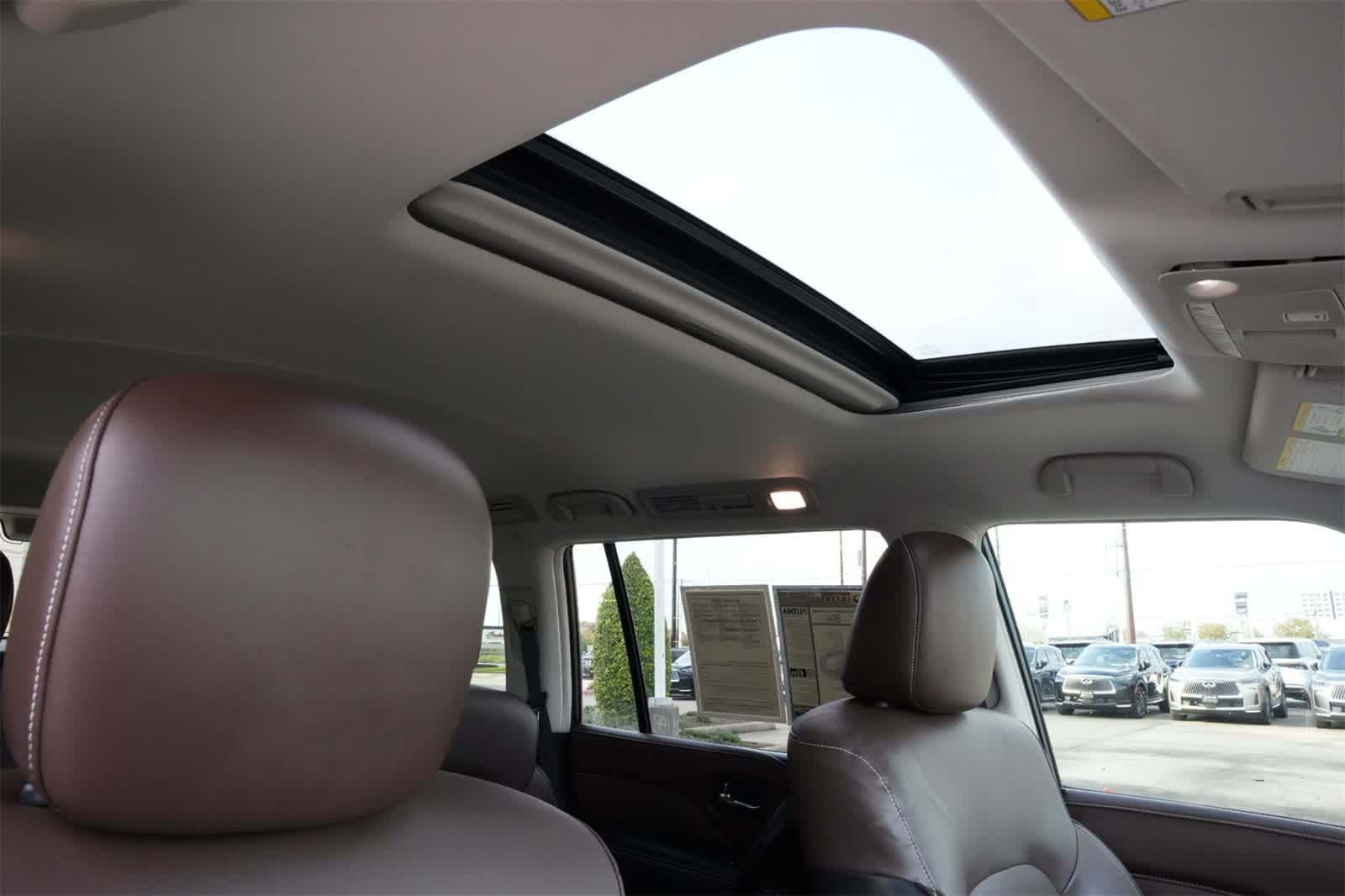 Thumbnail: 2021 INFINITI QX80 - 24