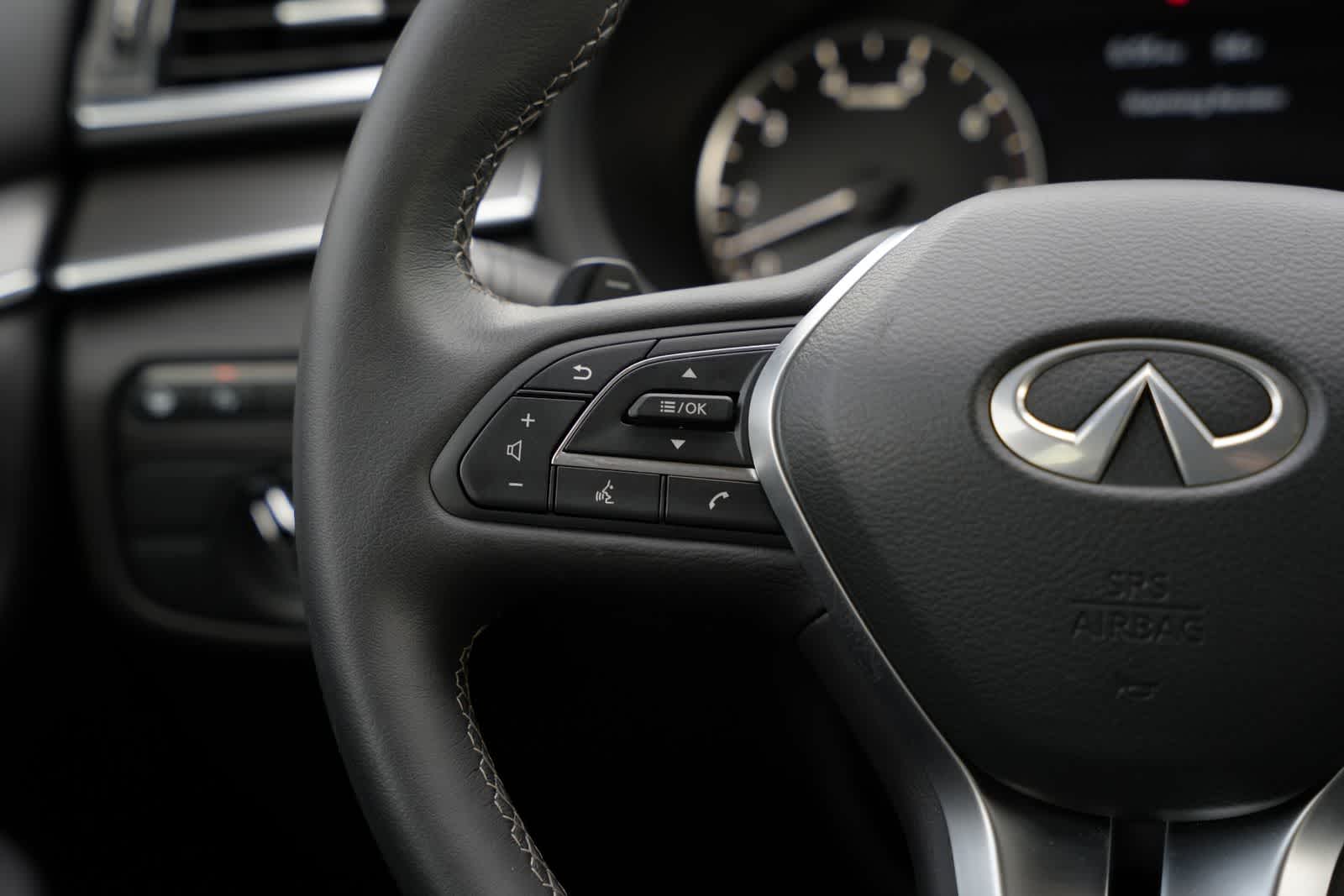 Thumbnail: 2025 INFINITI QX50 - 10