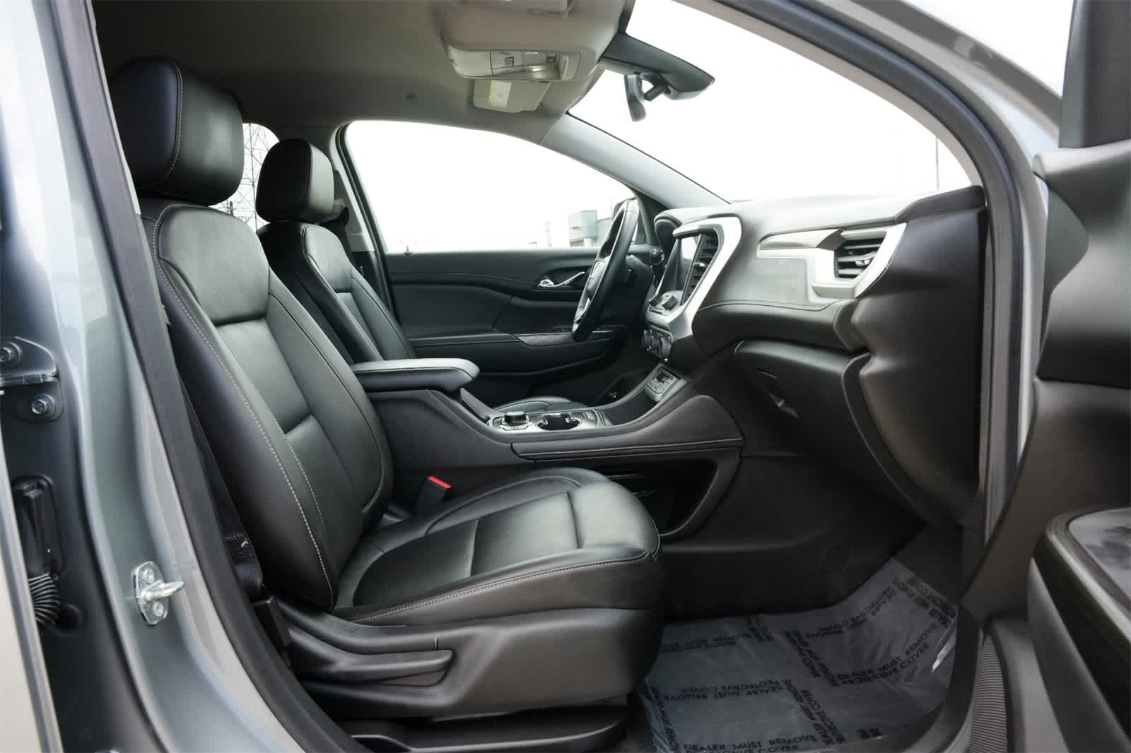 2023 GMC Acadia SLT 22