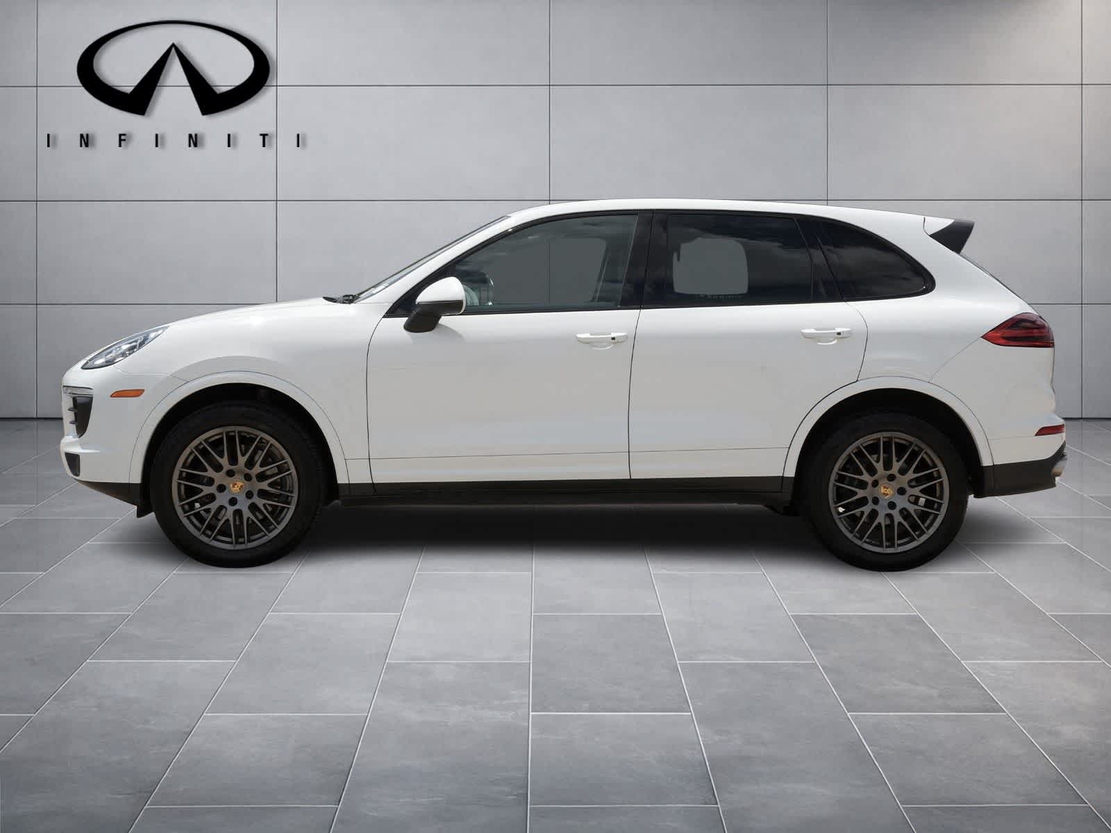 Thumbnail: 2017 Porsche Cayenne - 4