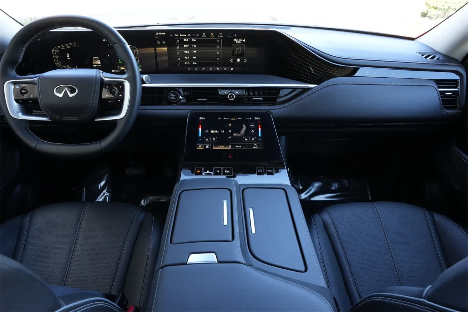 Thumbnail: 2025 INFINITI QX80 - 7