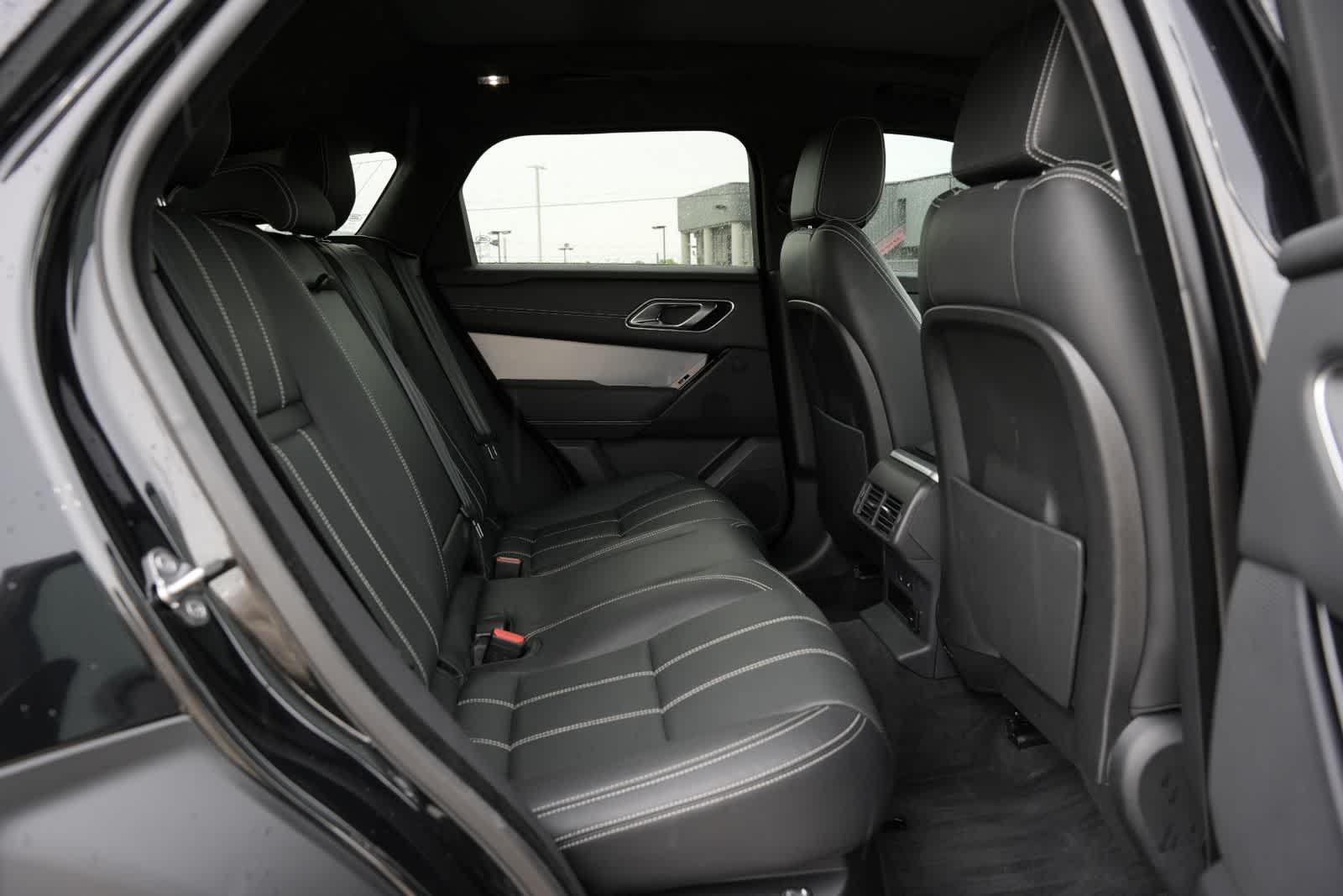 Thumbnail: 2023 Land Rover Range Rover Velar - 20