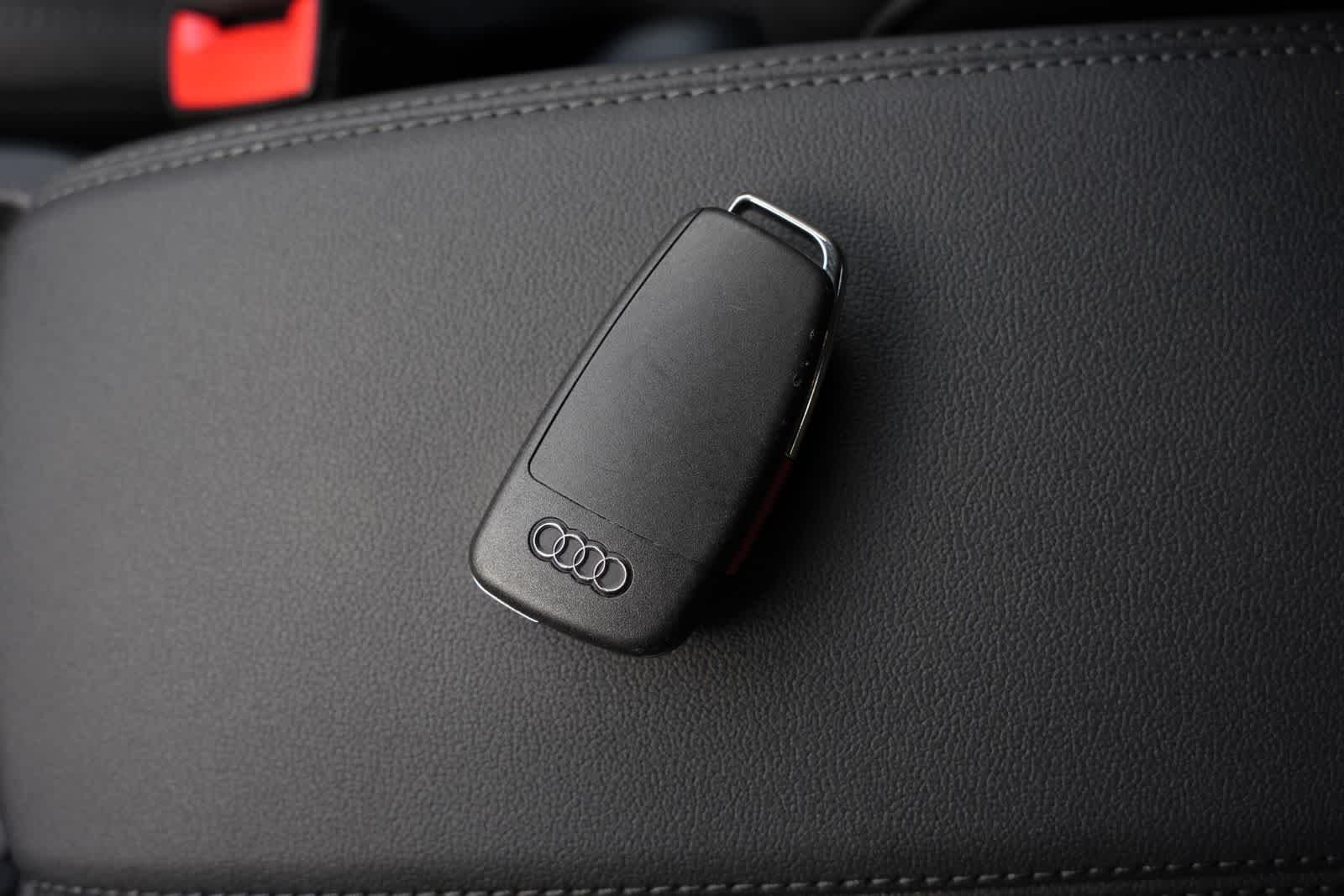 Thumbnail: 2025 Audi Q3 - 29