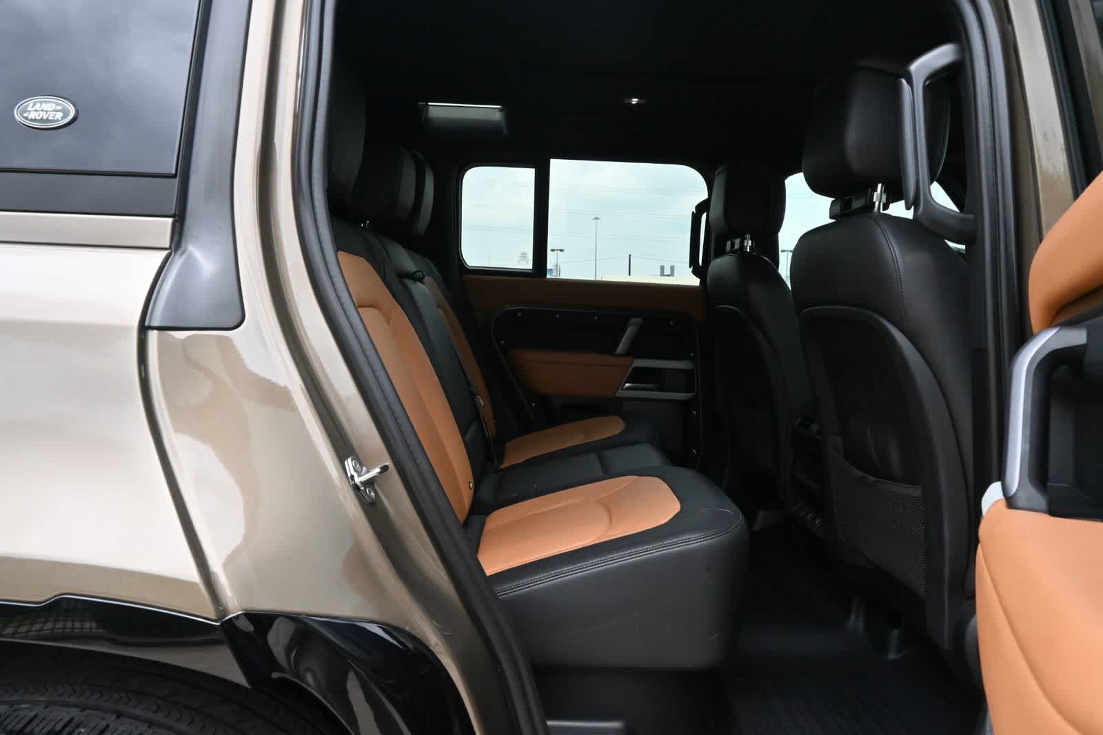 Thumbnail: 2024 Land Rover Defender - 22