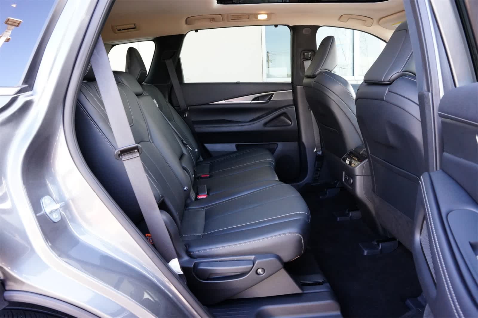 Thumbnail: 2024 INFINITI QX60 - 22