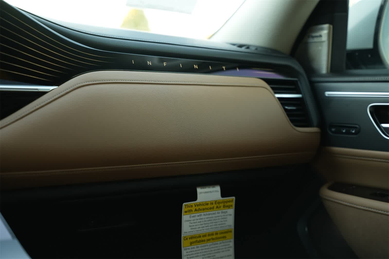 Thumbnail: 2025 INFINITI QX80 - 8