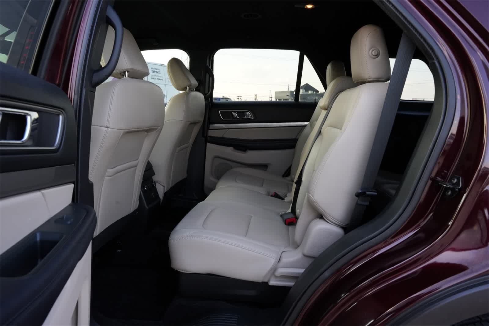 Thumbnail: 2018 Ford Explorer - 18