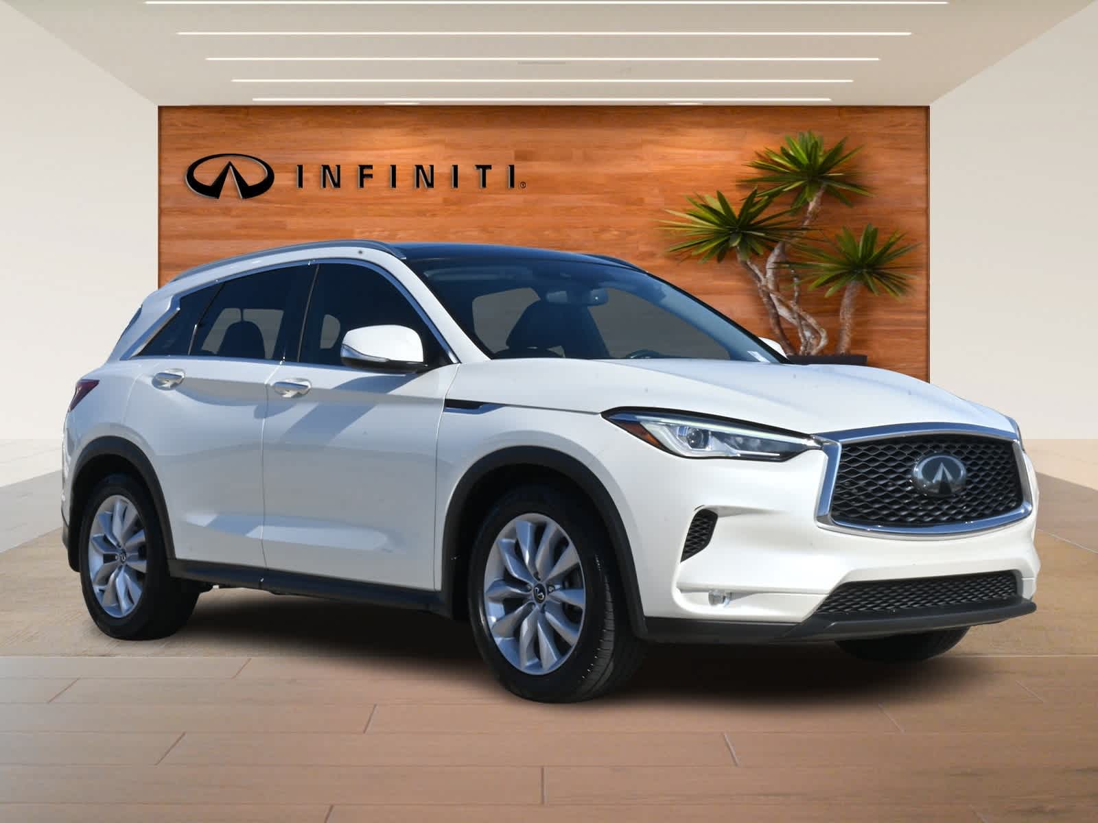 Thumbnail: 2020 INFINITI QX50 - 3