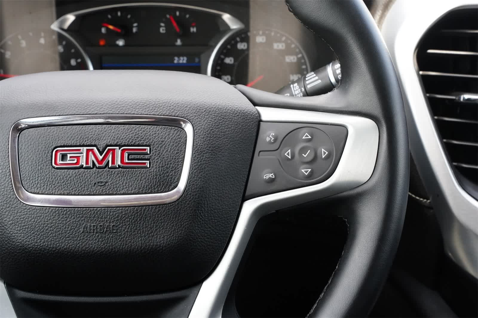 2023 GMC Acadia SLT 10