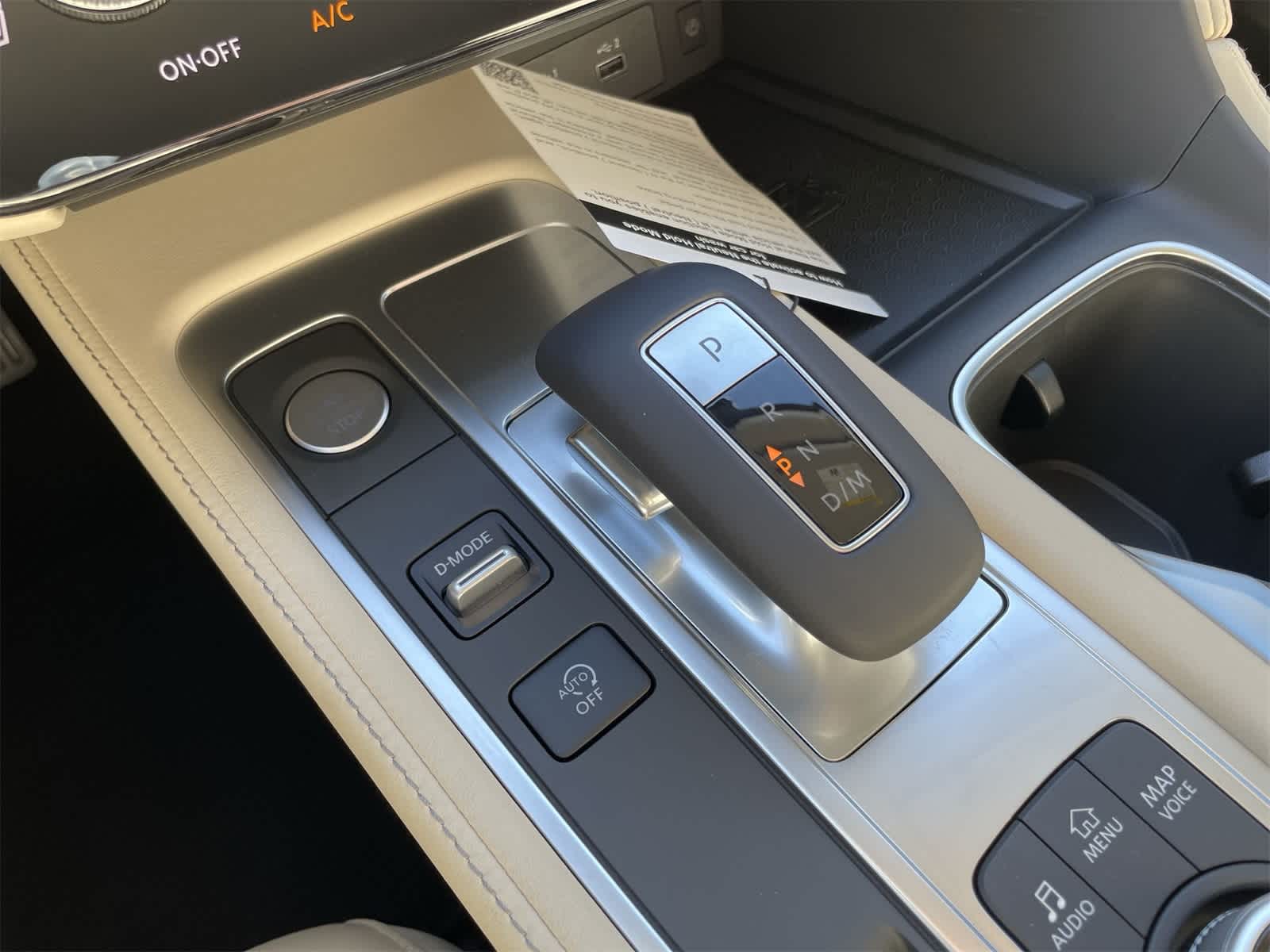 Thumbnail: 2025 INFINITI QX60 - 15